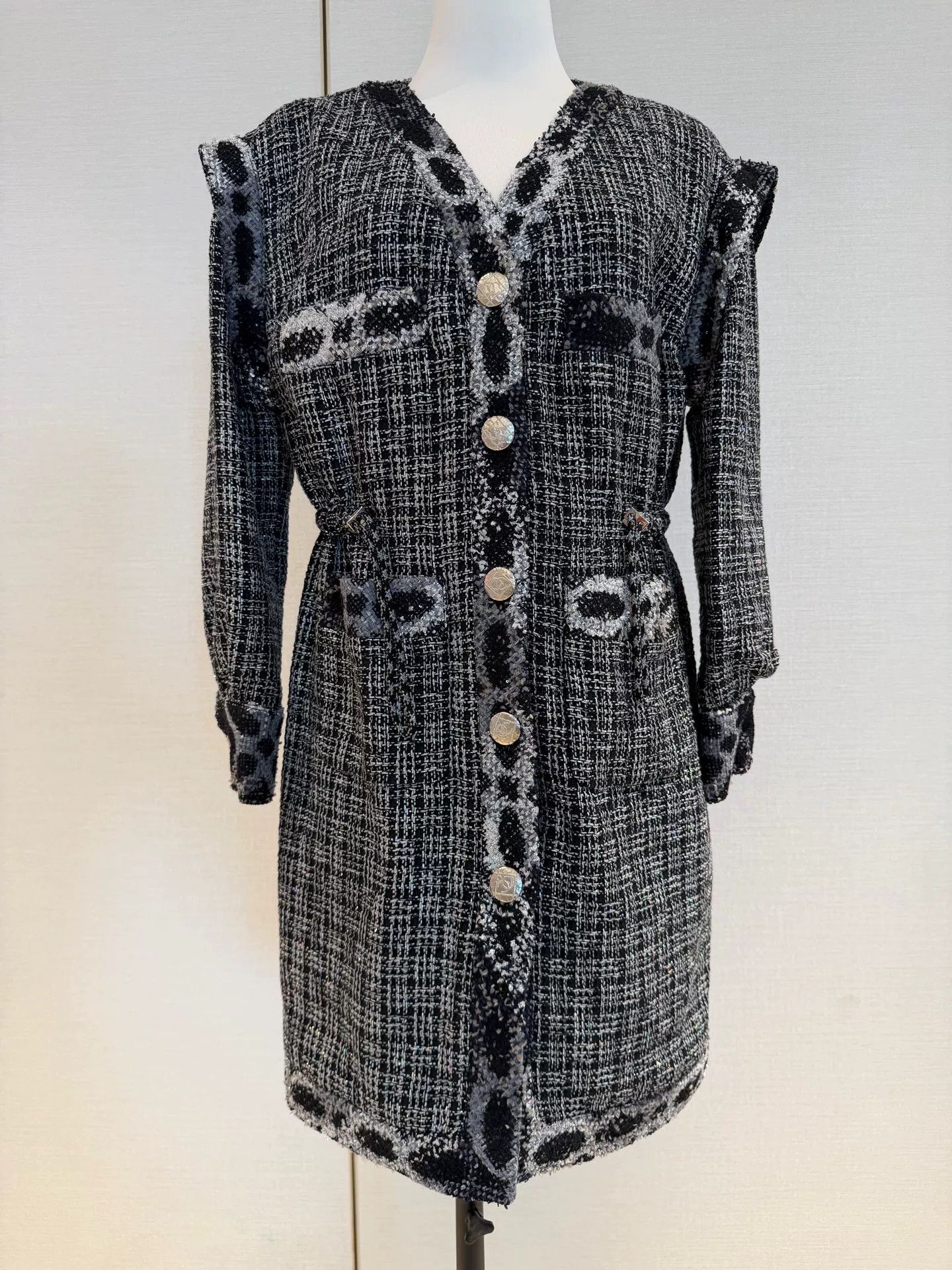 Chanel Chanel Black Silver Tweed Coat Dress Size US S / EU 44-46 / 1 - 1 Thumbnail