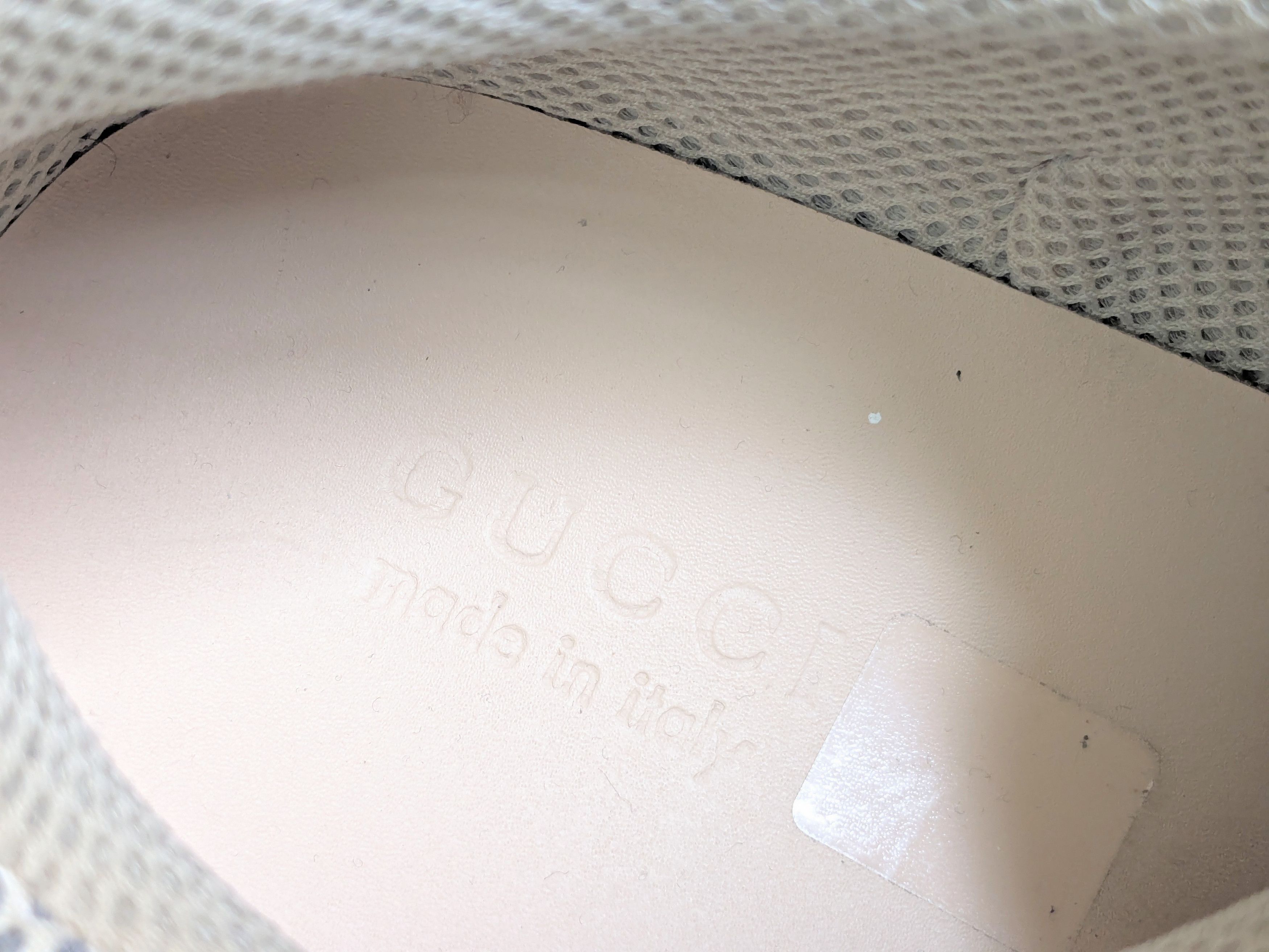 Gucci Gucci Flashtrek Sneakers White 11 Low Tops Size US 11 / EU 44 - 10 Thumbnail