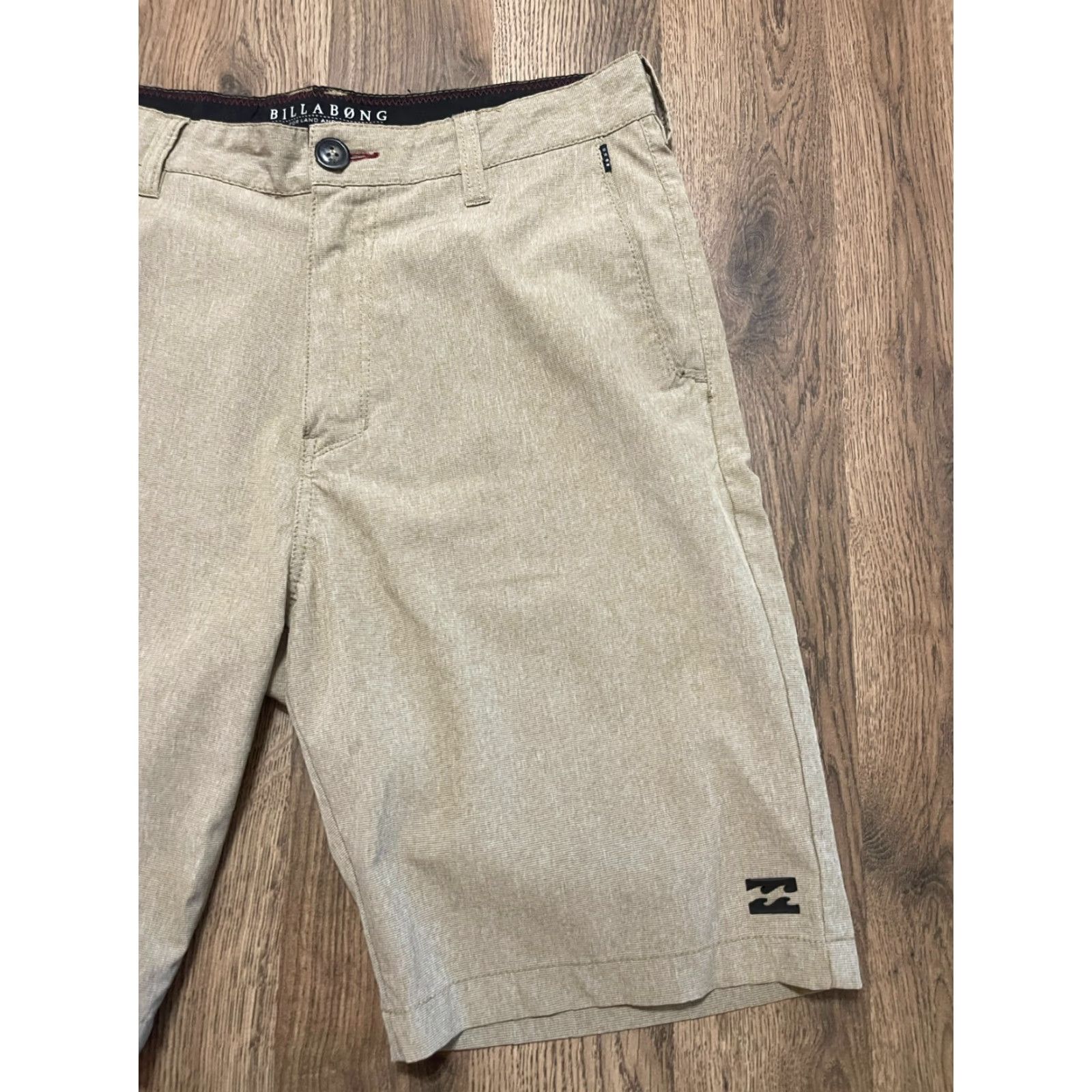 Billabong Billabong Shorts Men's Size 30 Tan Flat Front Chino Shorts Size US 30 / EU 46 - 4 Thumbnail
