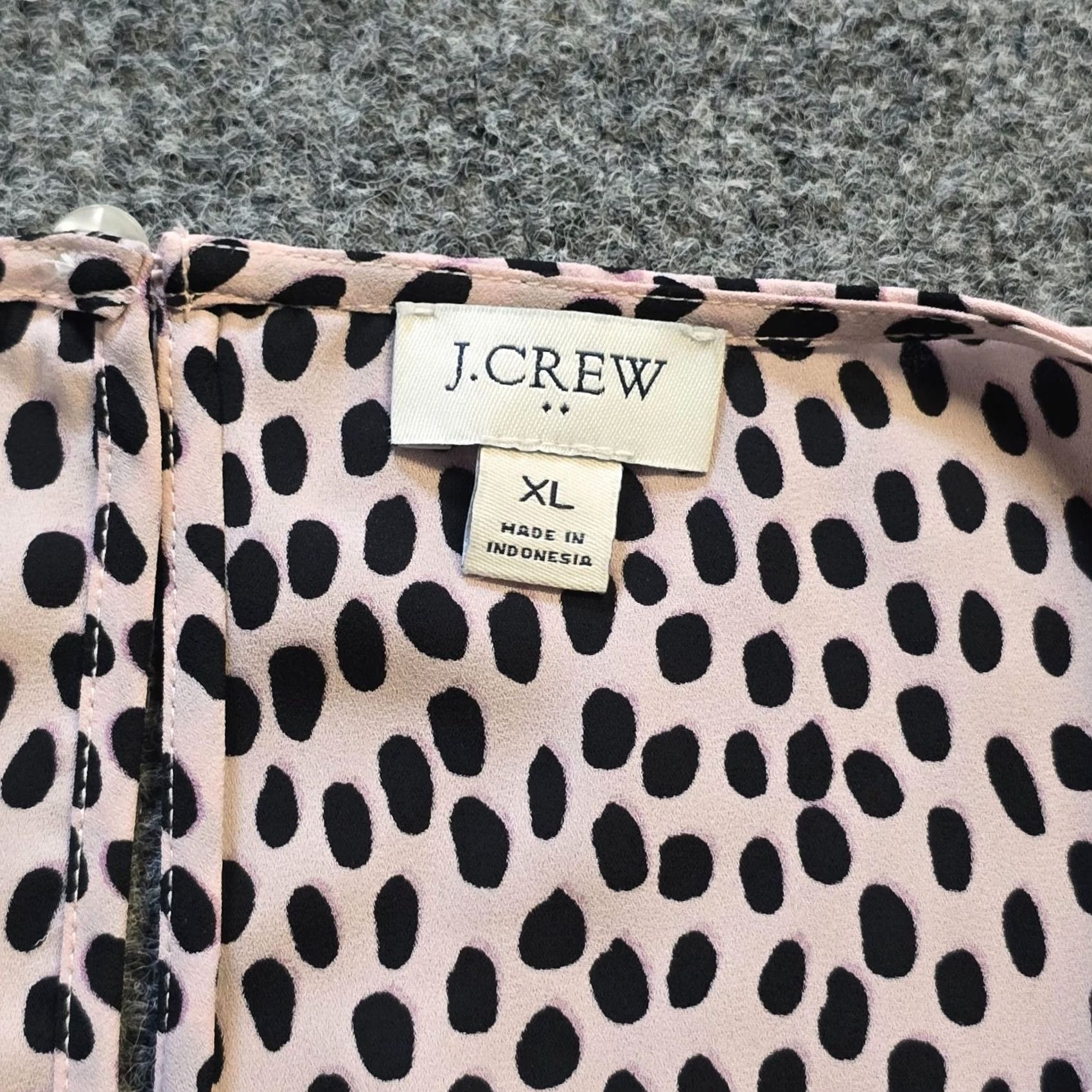 J.Crew J.CREW Blouse Womens XL Pink Black Dotted Long Sleeve Round Neck Career Casual Shirt Size XL / US 12-14 / IT 48-50 - 4 Thumbnail