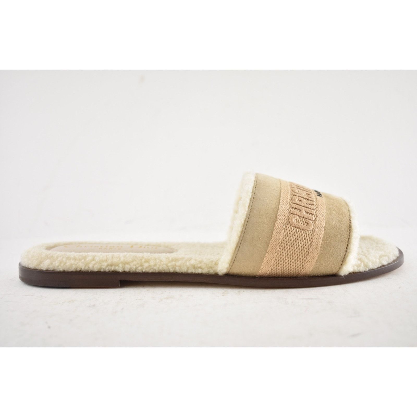 Dior Christian Dior Dway Beige Suede Embroidered Logo Shearling Size US 8 / IT 38 - 2 Thumbnail