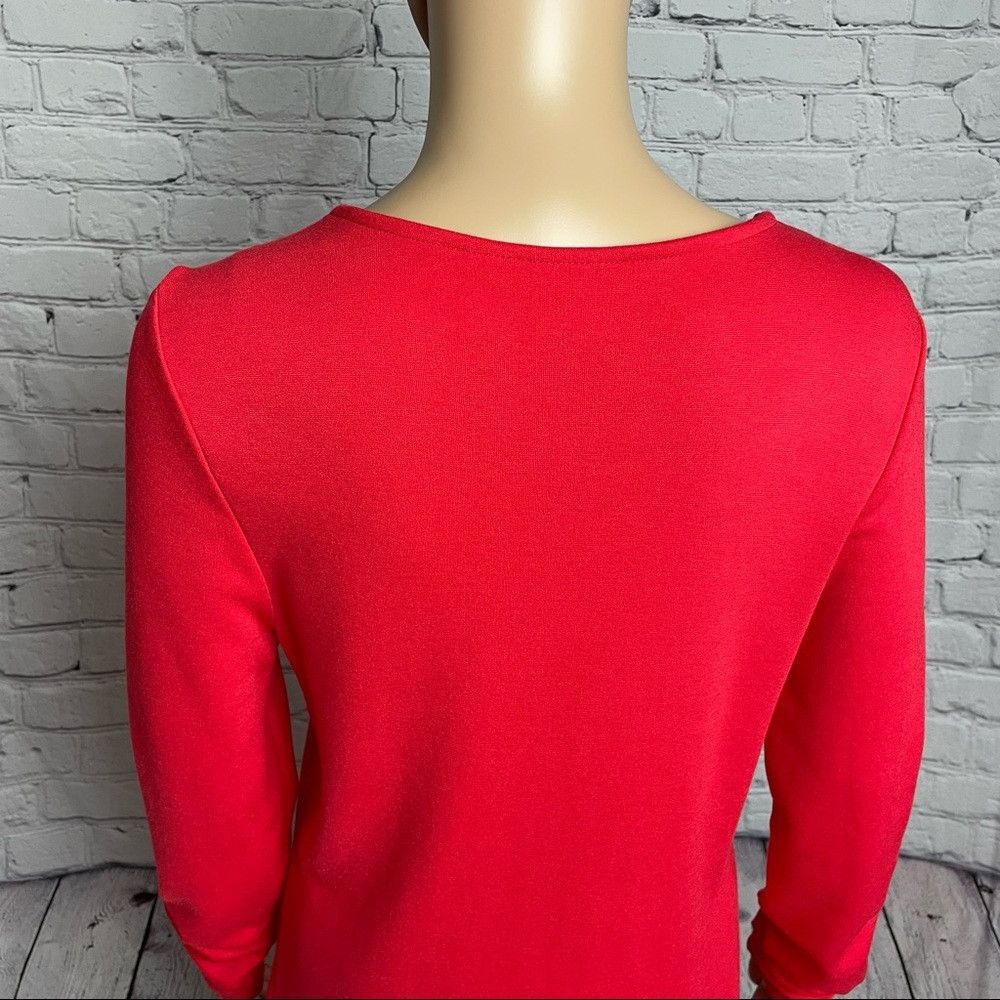 Chicos Chico's Red V-Neck Gold Accent Rayon Tunic Size 1 US M Size M / US 6-8 / IT 42-44 - 7 Thumbnail