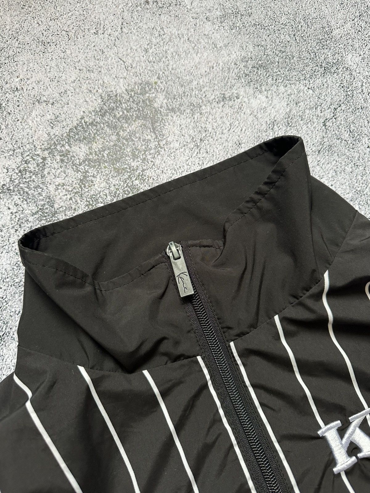 Karl Kani Vintage Karl Kani Zip Jacket Big Logo White Size US M / EU 48-50 / 2 - 7 Thumbnail