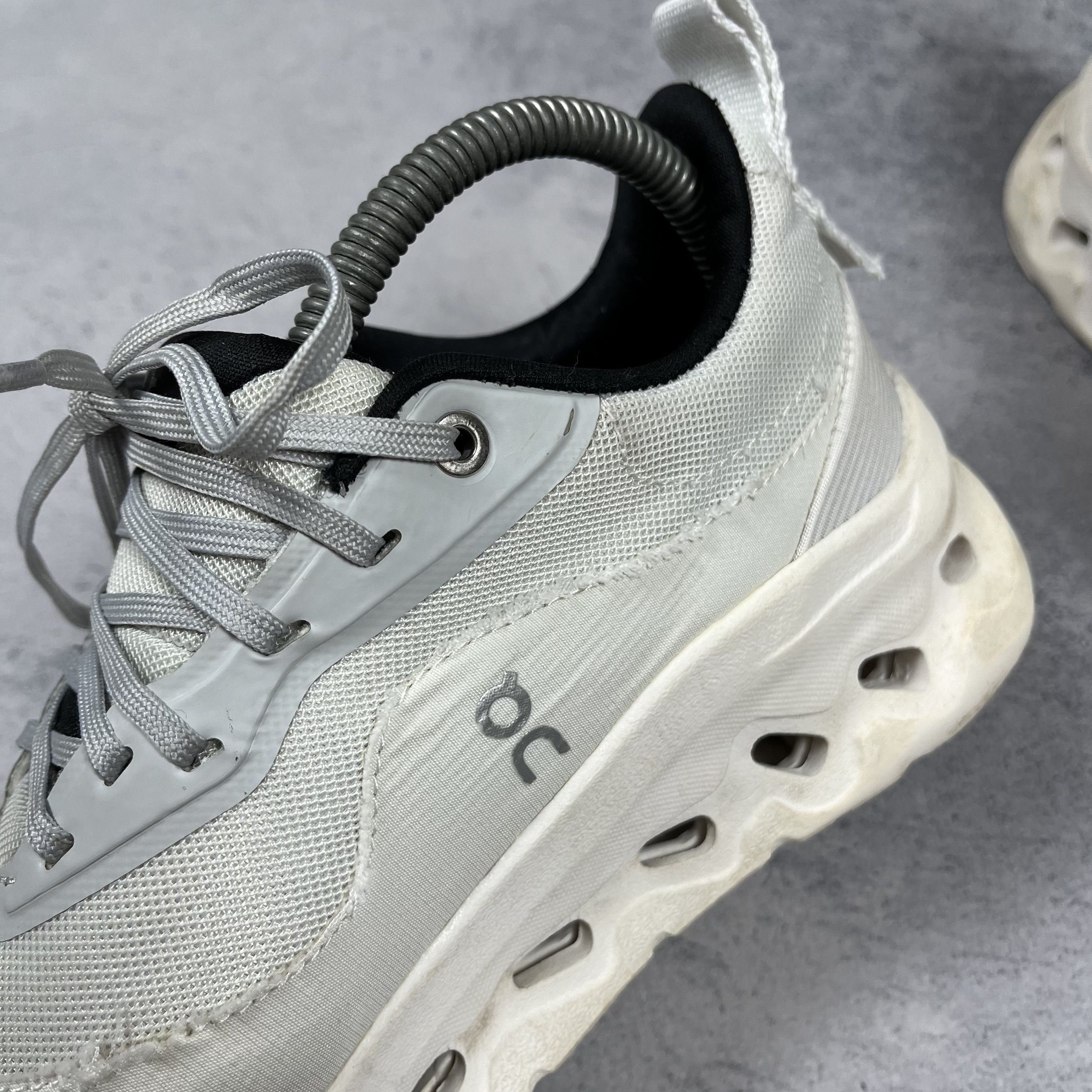 On On Running X Loewe Cloudtlit 2.0 Low Top Sneakers Size US 7 / IT 37 - 18 Thumbnail