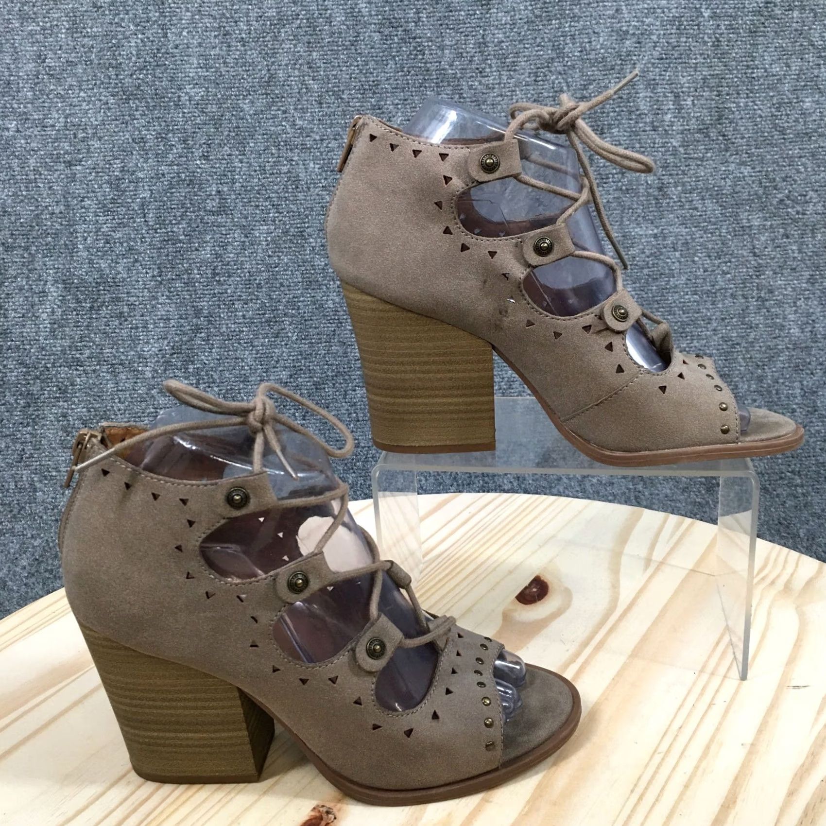 Vintage BKE Sole Sandals Womens 7M Siren Lace Up Heeled Ankle Strappy Brown Faux Leather Sandal Women Womens Size US 7 / IT 37 - 2 Thumbnail