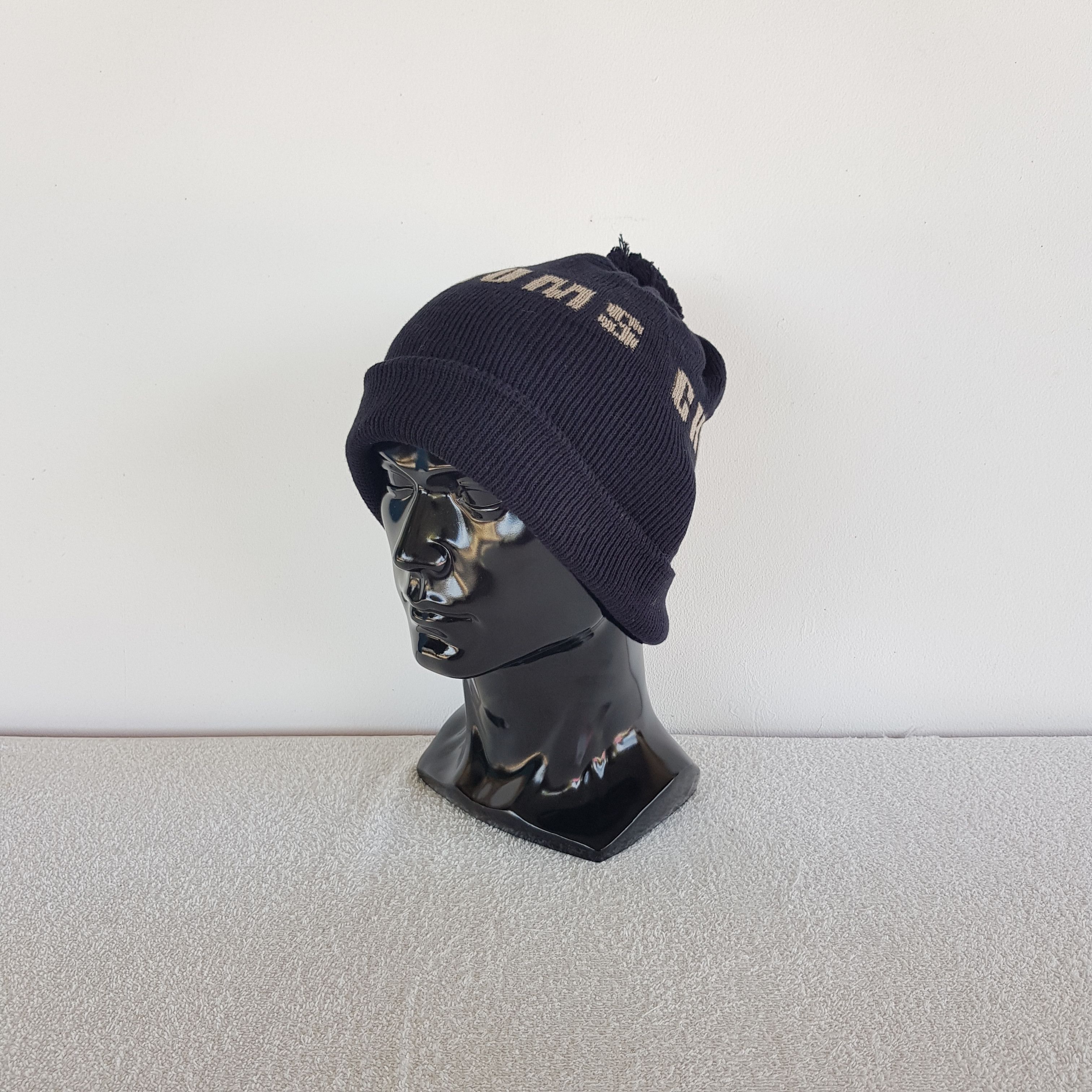 Japanese Brand Vintage Chums Chums Beanie Pom Pom Snow Caps Hats Size ONE SIZE - 1 Thumbnail
