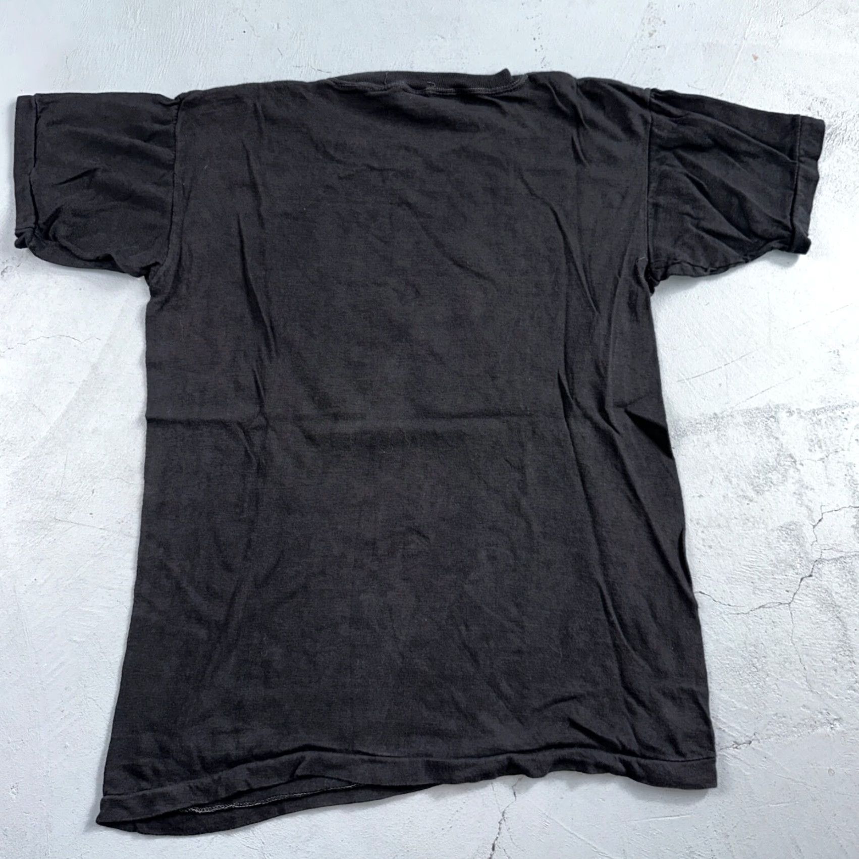 Vintage VINTAGE Men T-Shirt 70s 80s 90s Animals Hunting Funny Grunge Black Short Sleeve Size L Size US L / EU 52-54 / 3 - 7 Thumbnail