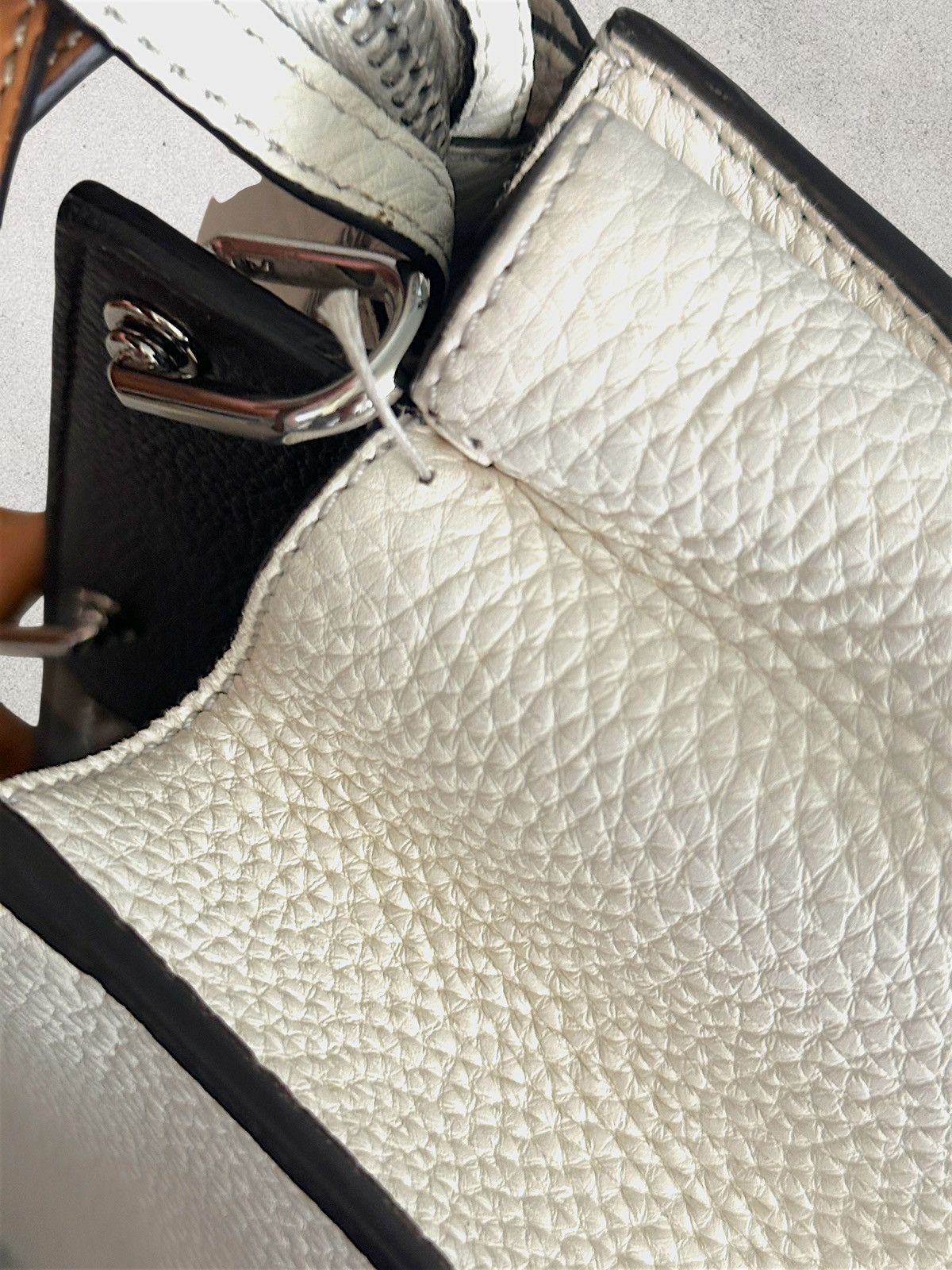 Fendi Fendi FF Peekaboo, Retail $6959 Size ONE SIZE - 10 Thumbnail