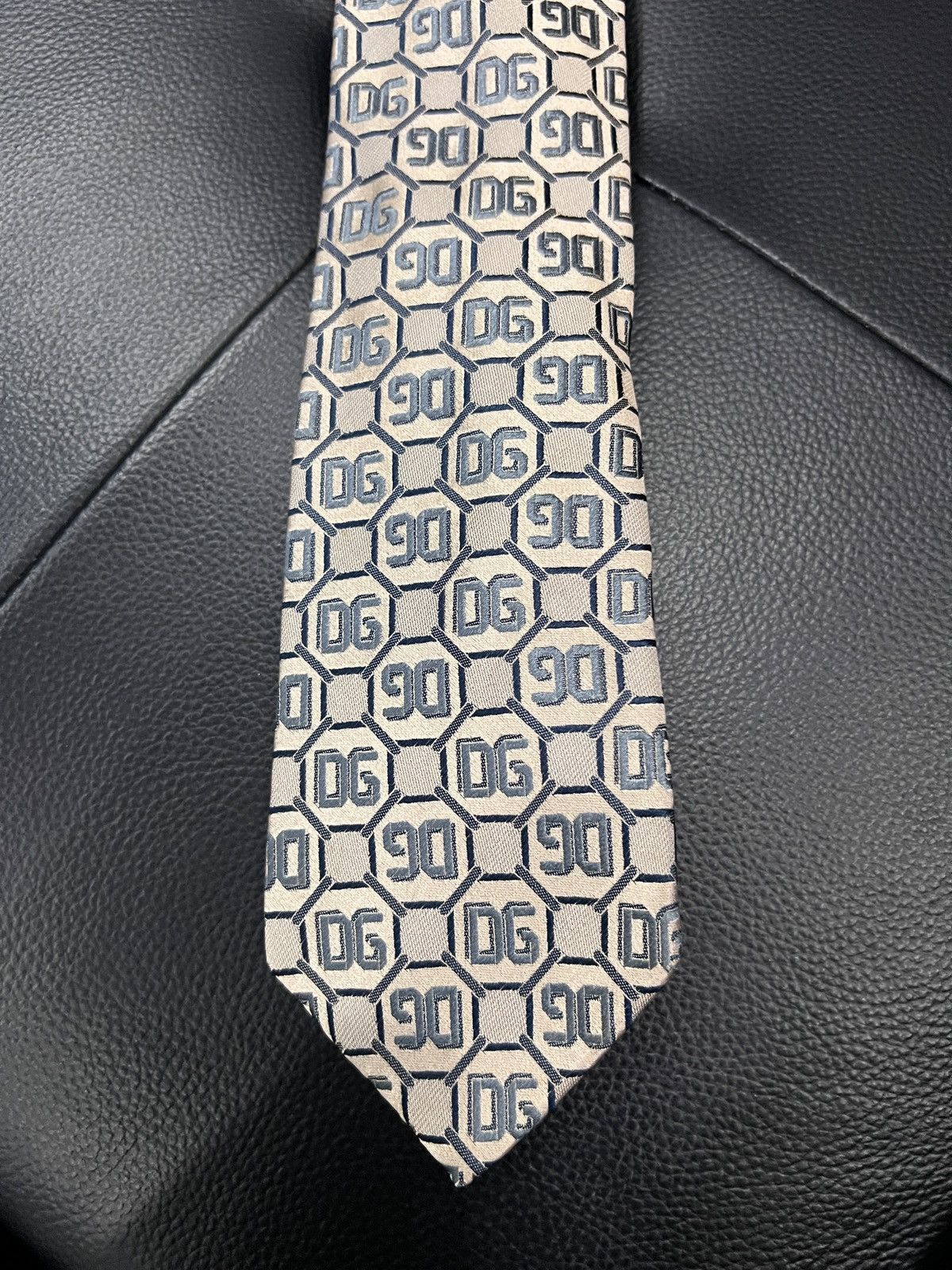 Dolce & Gabbana Dolce & Gabbana DG Tie (with commentary) Size ONE SIZE - 6 Thumbnail