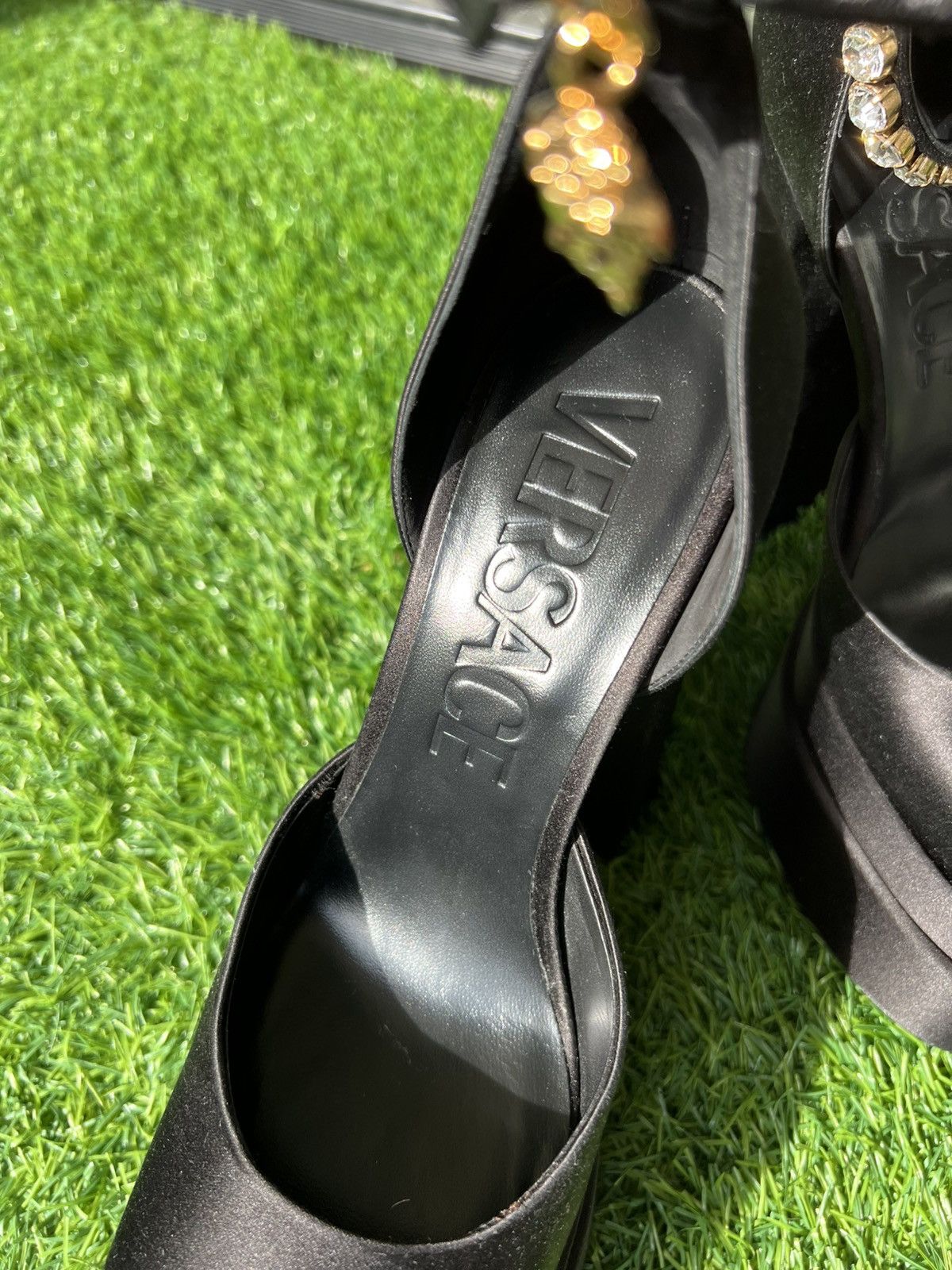 Versace Versace Aevitas/Medusa Size US 9 / IT 39 - 15 Thumbnail