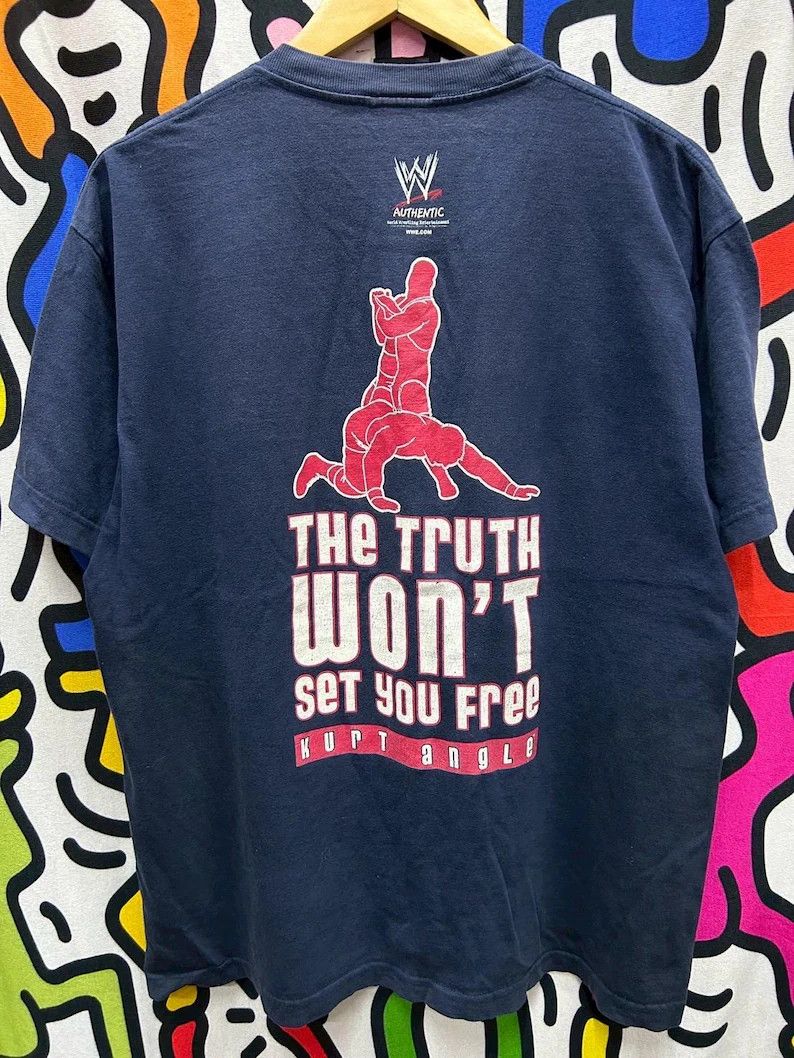 WWE Vintage 2002 Kurt Angle tshirt size XL Size US XL / EU 56 / 4 - 2 Thumbnail