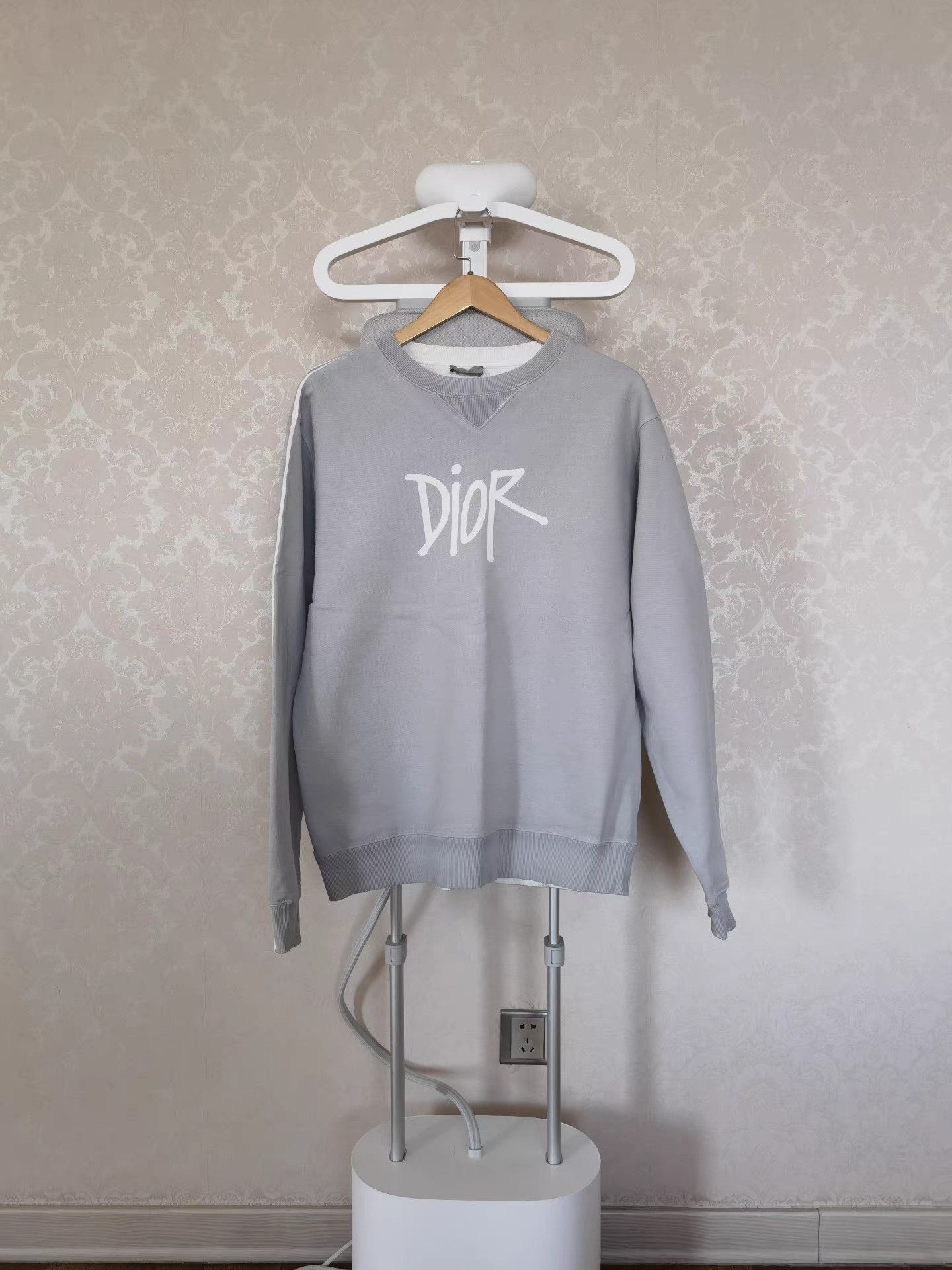 Dior Dior Limited Edition Hoodie K17 Size US L / EU 52-54 / 3 - 1 Thumbnail