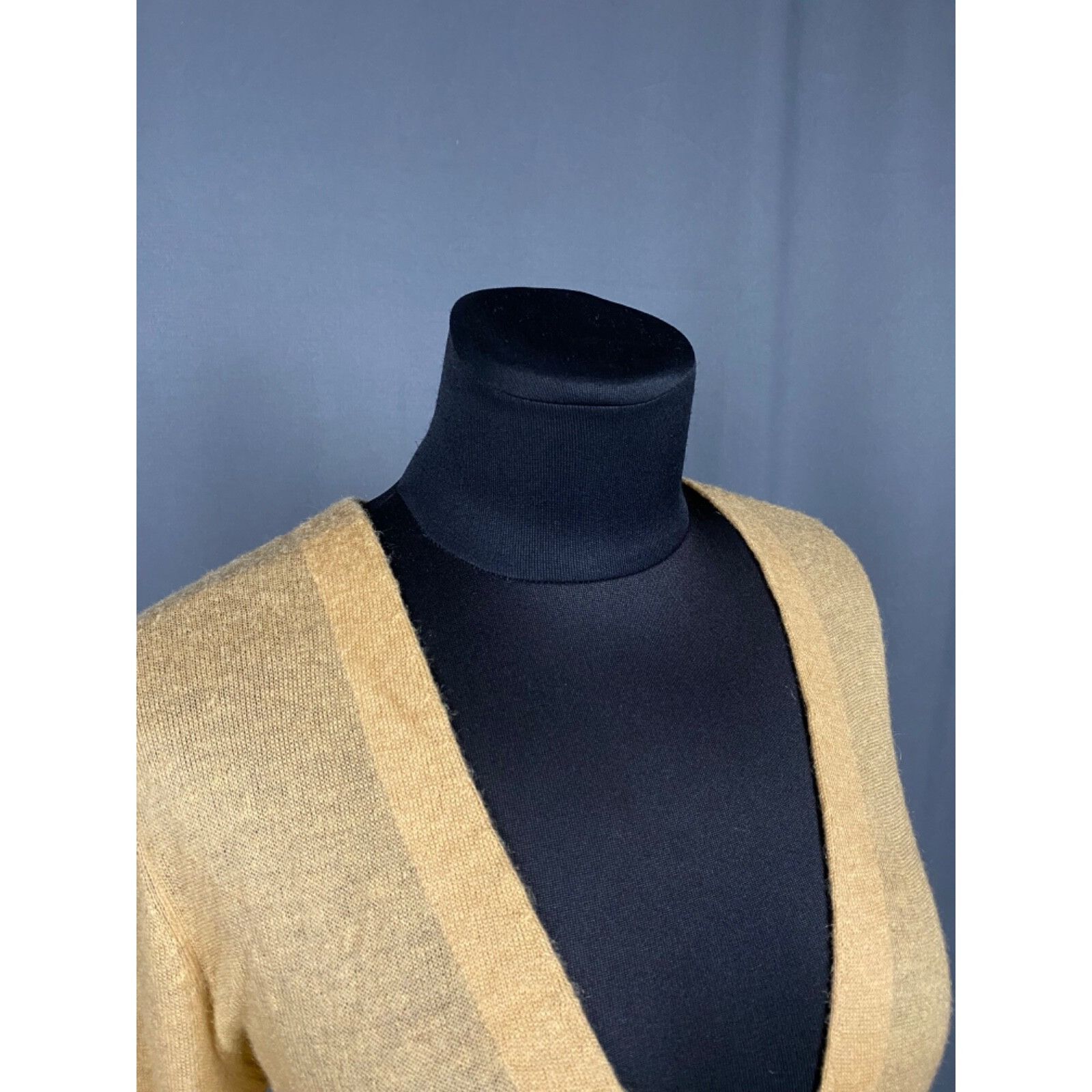 Dries Van Noten Dries Van Noten Women's Beige Brown Cashmere Knitted Cardiga Size S / US 4 / IT 40 - 6 Thumbnail