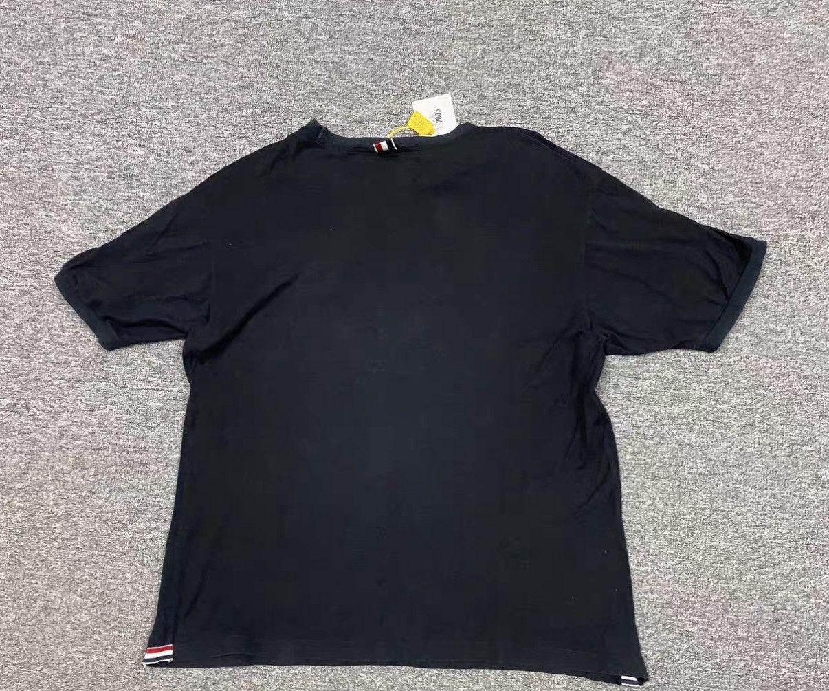Thom Browne Thom Browne Japanese-Made Short Sleeve T-shirt J16 Size US M / EU 48-50 / 2 - 2 Thumbnail