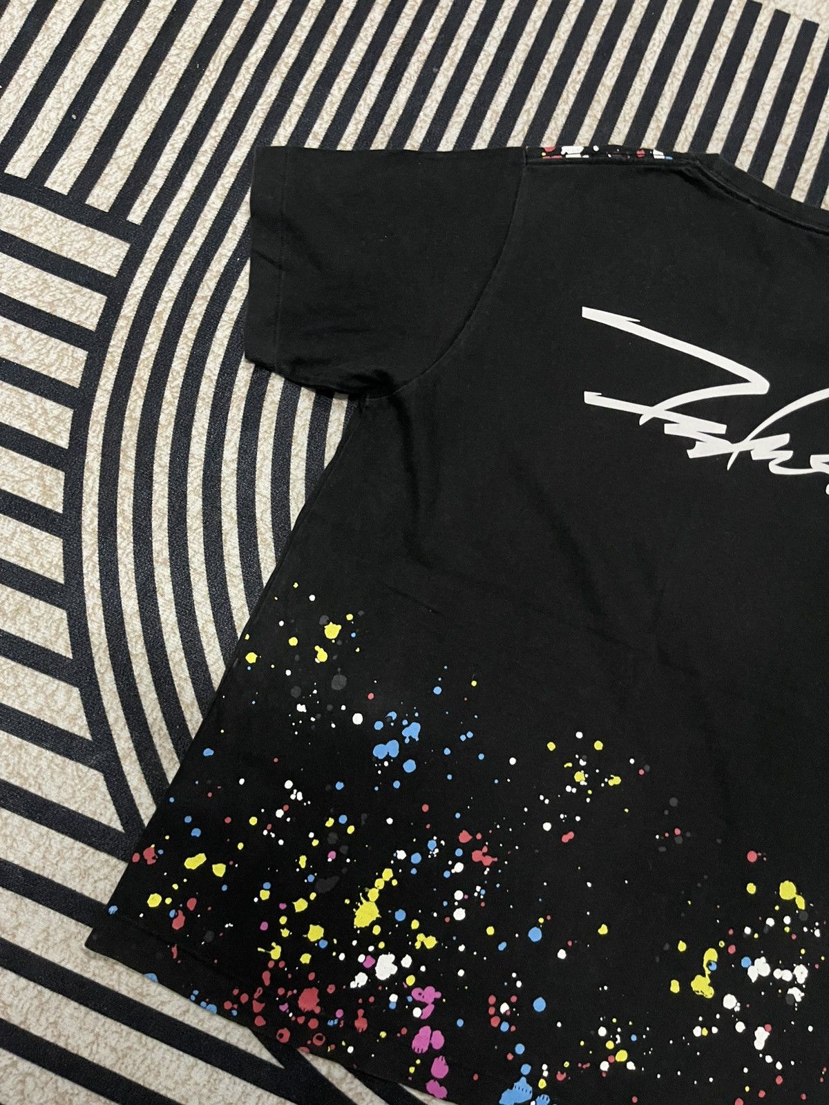 Futura × Uniqlo 2000s UNIQLO X FUTURA SHORT SLEEVE TSHIRT ART DESIGN Size US XL / EU 56 / 4 - 10 Thumbnail