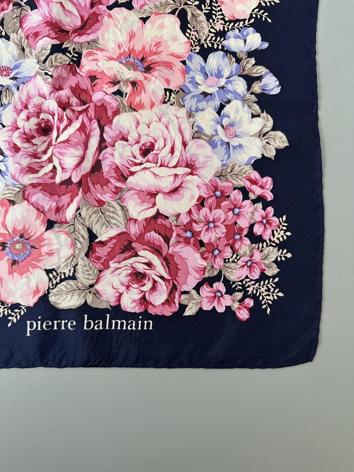 Pierre Balmain Pierre Balmain Floral Pattern Silk Scarf Size ONE SIZE - 10 Thumbnail
