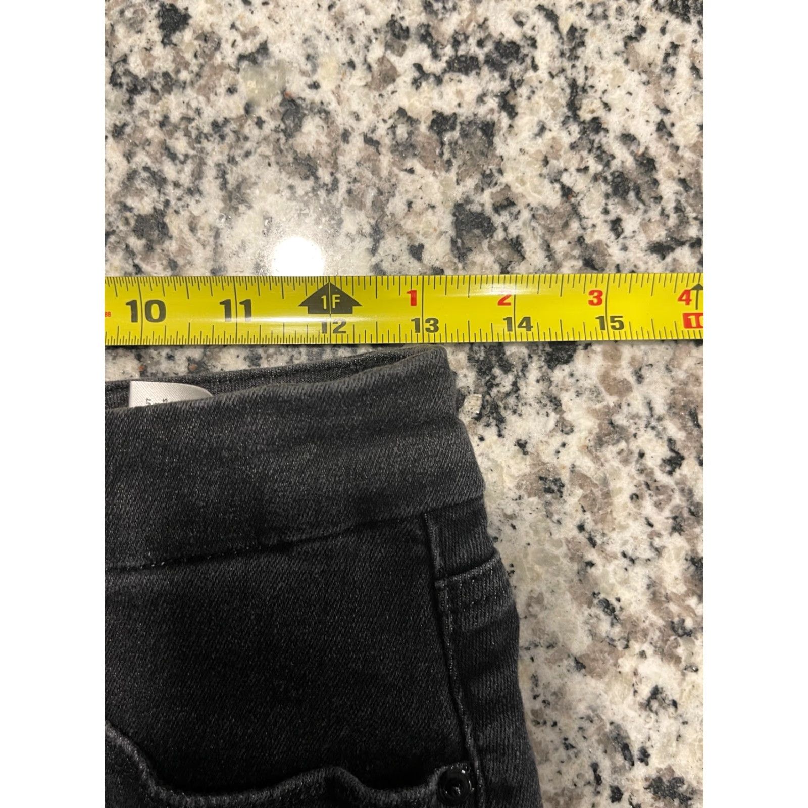 Good American GOOD AMERICAN Good Petite Skinny Jeans Black 8P Women Slim 5-Pocket Denim Cotton Blend Zip Closure Petite Sold by Good American Mens? Wait. Size 30" / US 8 / IT 44 - 7 Thumbnail