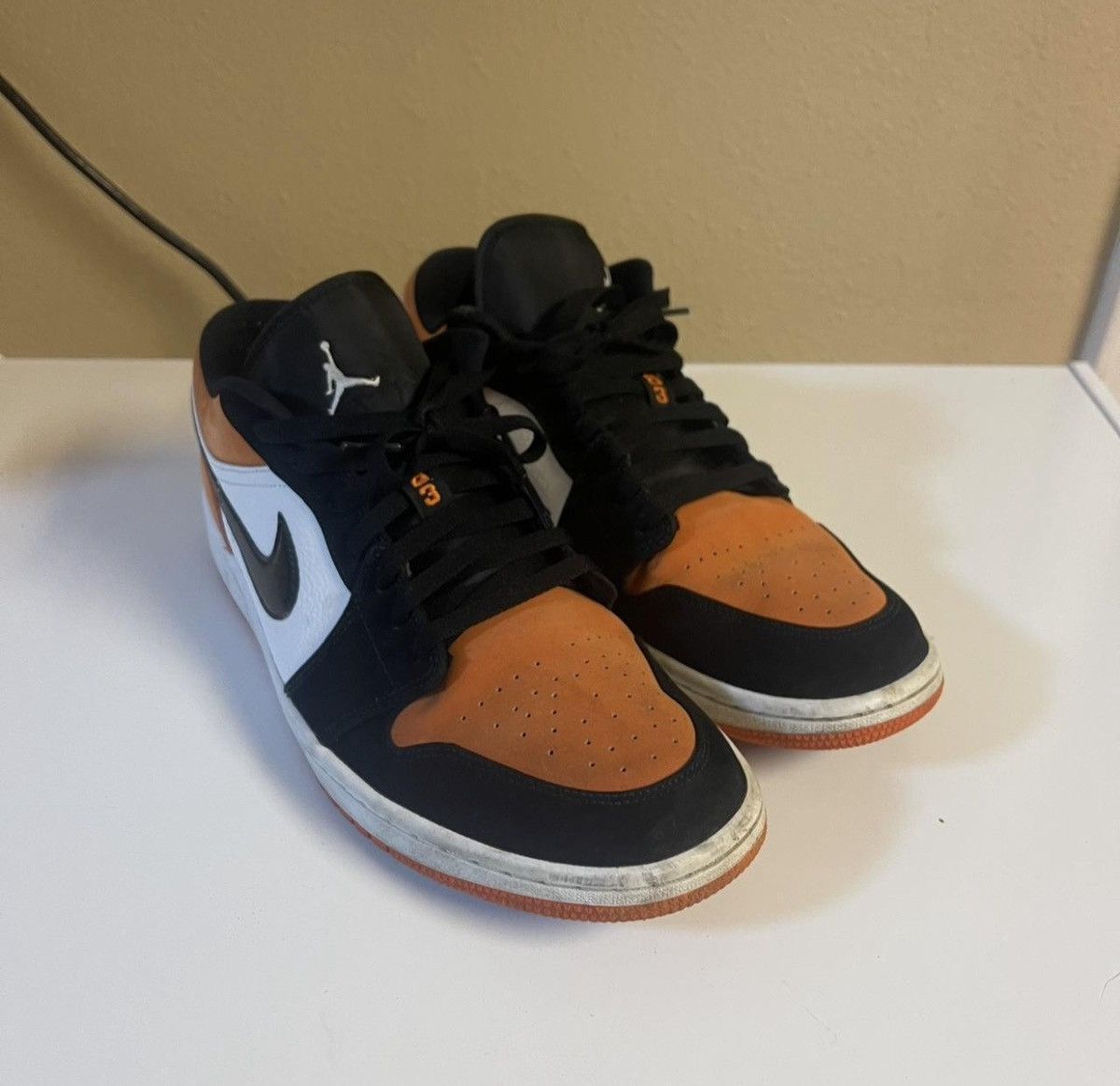 Jordan Brand Jordan 1 Low Shattered Back Board Size US 11.5 / EU 44-45 - 2 Thumbnail