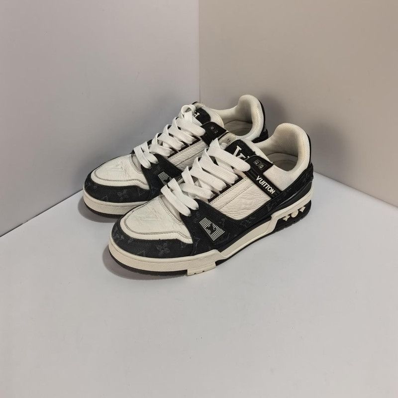 Louis Vuitton Louis Vuitton Panda Pattern Low-Top Sneakers 0089 Size US 7.5 / EU 40-41 - 1 Thumbnail