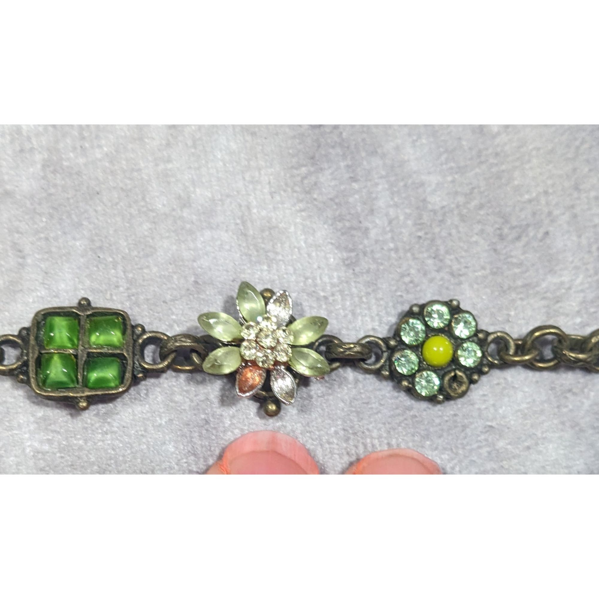 Other Vintage Franck Herval Green Cottagecore Floral Bracelet Made Size ONE SIZE - 7 Thumbnail