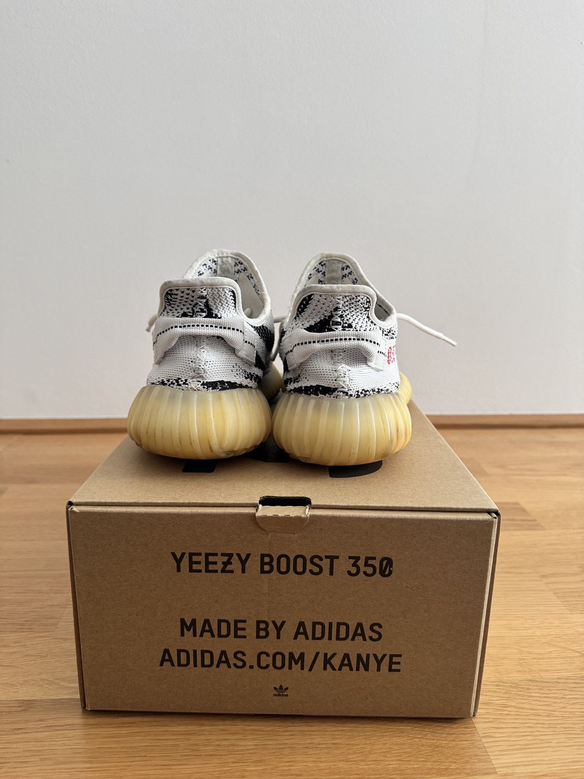 Adidas × Yeezy adidas Yeezy Boost 350 V2 Zebra Size US 9 / EU 42 - 4 Thumbnail