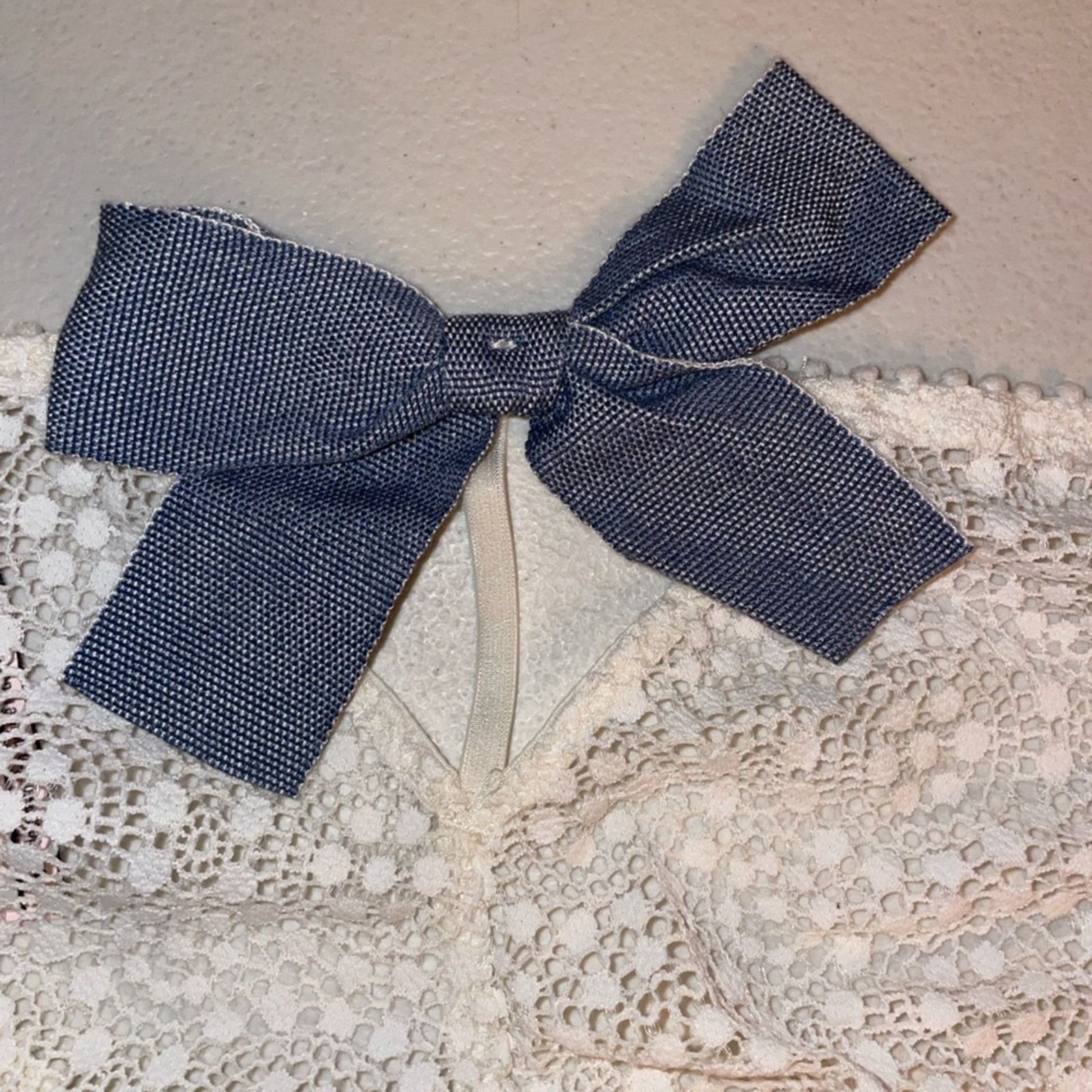 Victoria's Secret Victoria’s Secret Cheeky Panty Lace Panty Denim Bow Back Size ONE SIZE - 12 Thumbnail