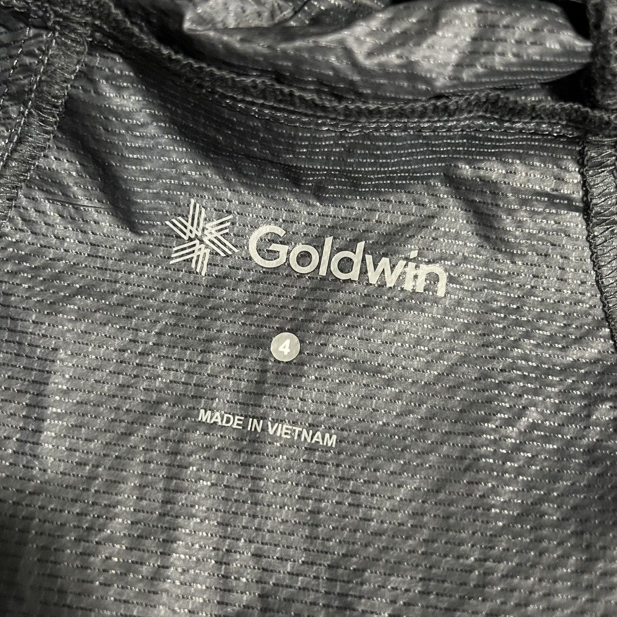 Goldwin Goldwin Airly Shell Packable Wind Jacket in Wolf Gray Size US L / EU 52-54 / 3 - 4 Thumbnail