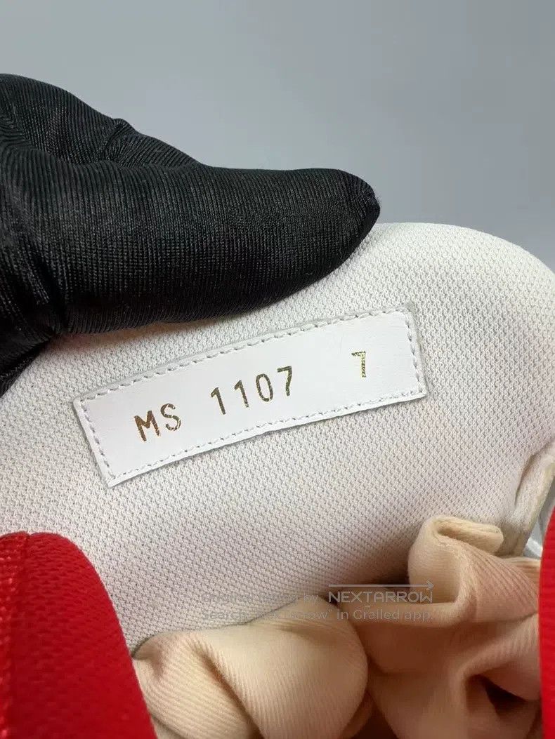 Louis Vuitton Louis Vuitton White and red high-top casual shoes Size US 7 / EU 40 - 7 Thumbnail