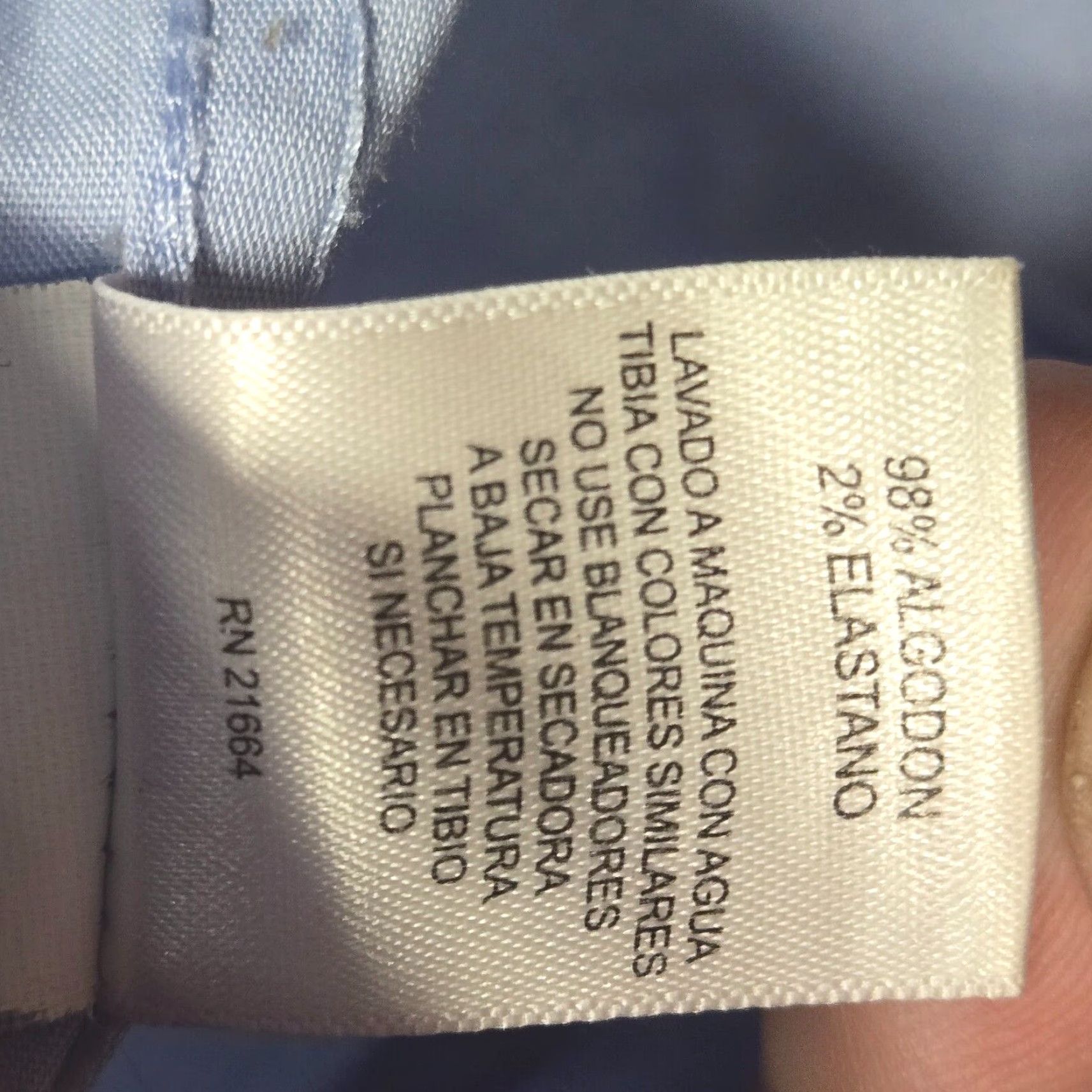 Vintage Foxcroft Shirt Women's XL Button Up Blue Solid Long Sleeve Collared Business Casual Size XL / US 12-14 / IT 48-50 - 7 Thumbnail