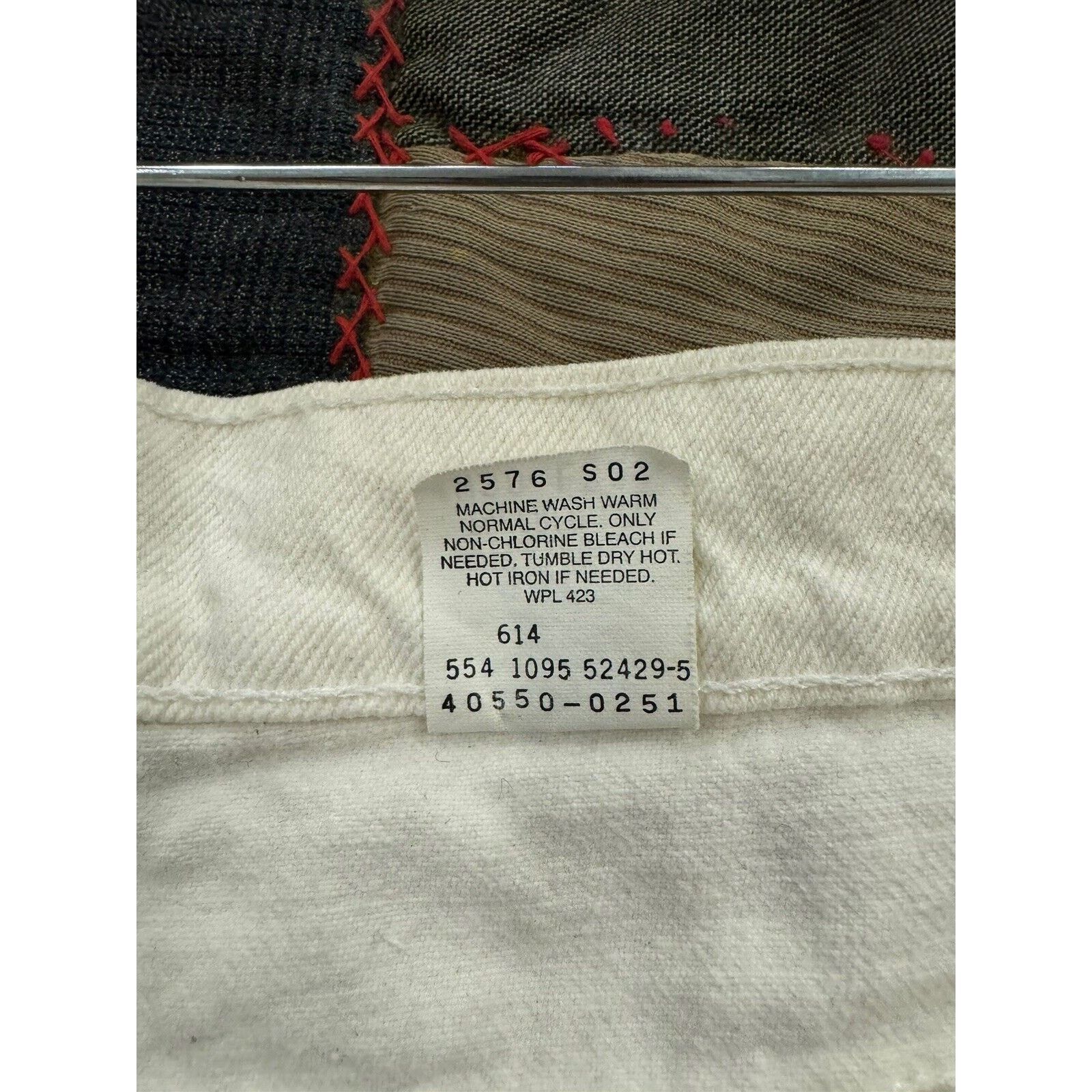 Levi's VTG Deadstock 90s White Levi's 550 Leg Jeans W30 X L32 Size US 30 / EU 46 - 4 Thumbnail