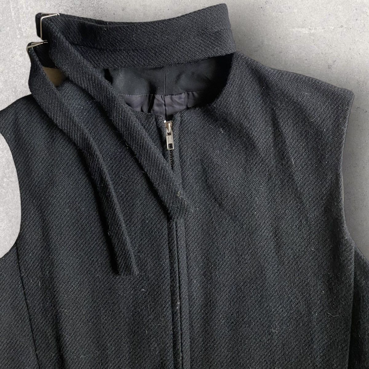 Yohji Yamamoto Yohji Noir Double Strap Collar Black Wool Vest Size L / US 10 / IT 46 - 5 Thumbnail