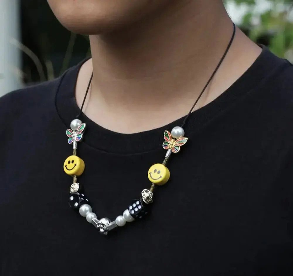 Jewelry Smile Face Pearl Dice Necklace Size ONE SIZE - 3 Thumbnail