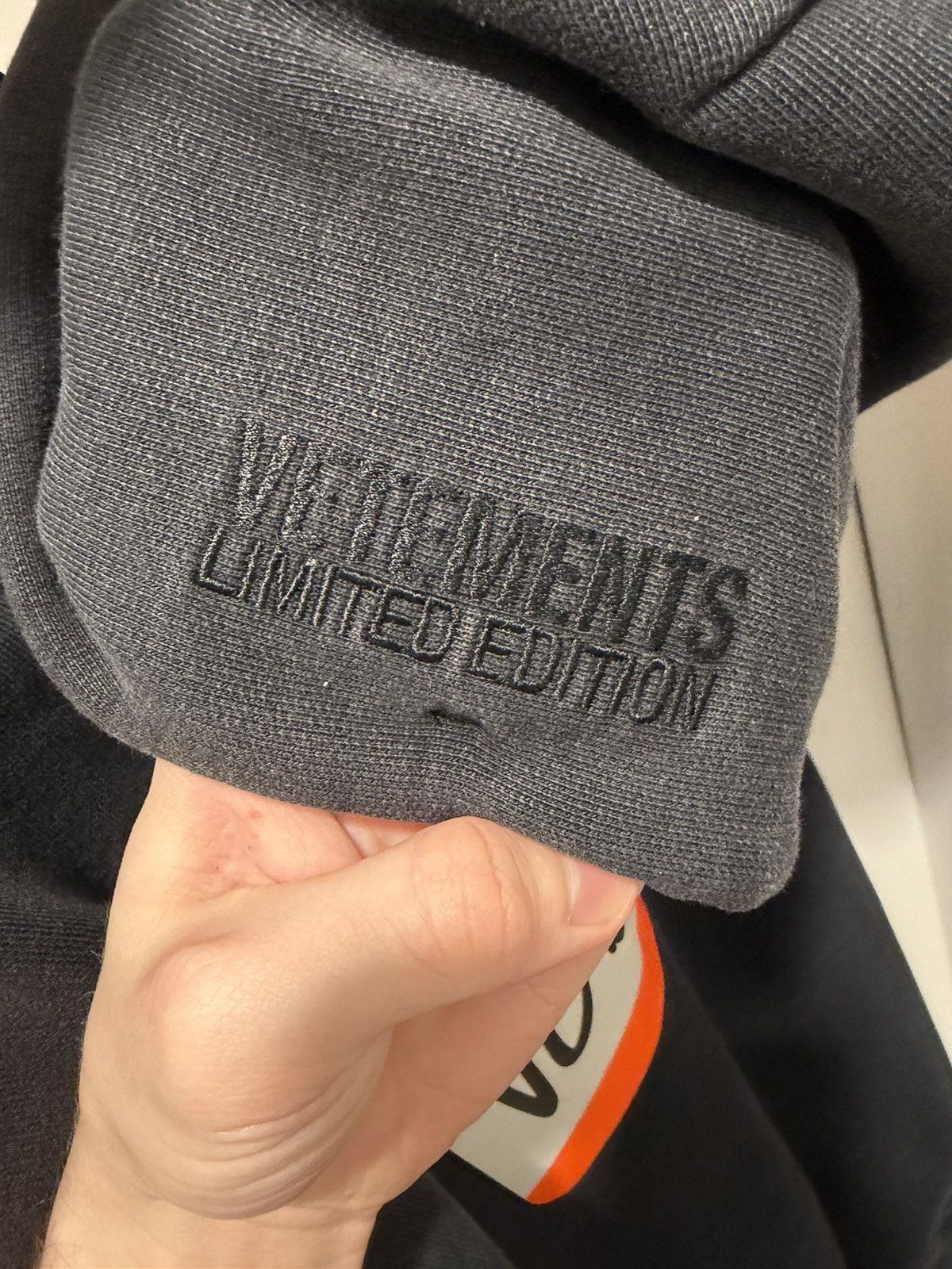 Vetements Vetements Hoodie Hello My Name Is Size US M / EU 48-50 / 2 - 7 Thumbnail