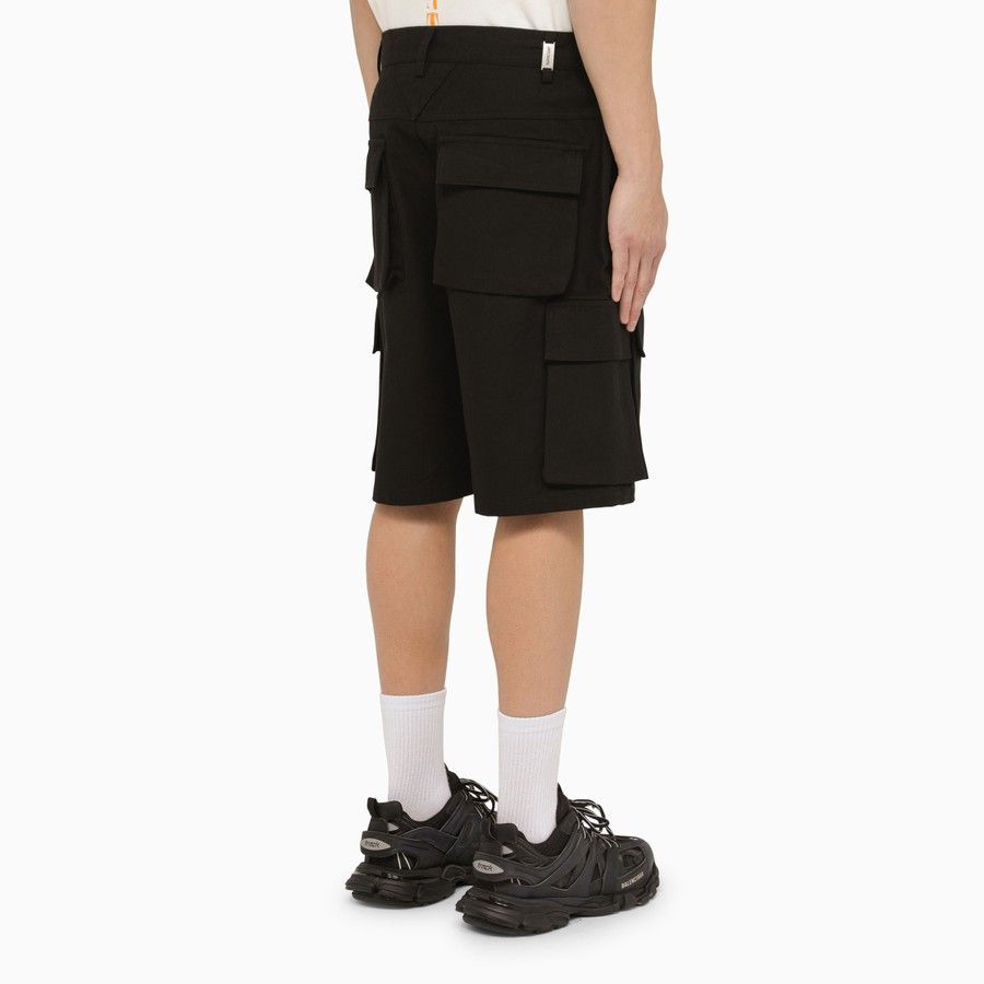 o1d2blof0524 Shorts in Black