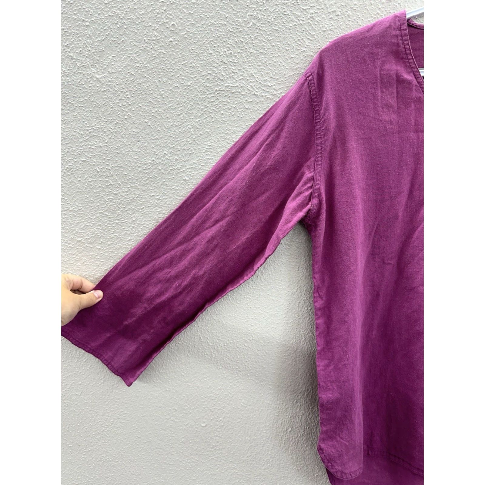 Vintage VINTAGE SW2 Womens Shirt Purple 3/4 Sleeve V-Neck Cotton Small Blouse Womens 70s 80s 90s Size S / US 4 / IT 40 - 3 Thumbnail