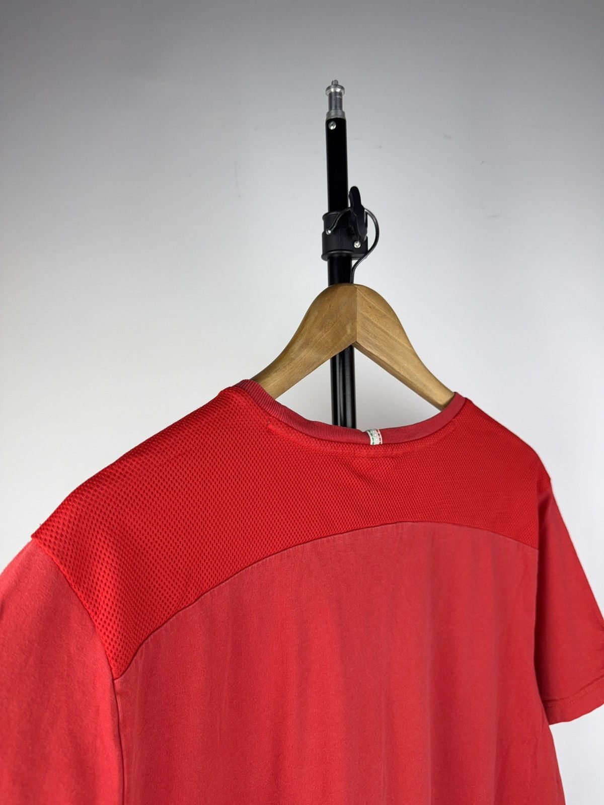 Ferrari Vintage 00s Style Puma Ferrari Big Logo Faded T shirt Size US XL / EU 56 / 4 - 10 Thumbnail