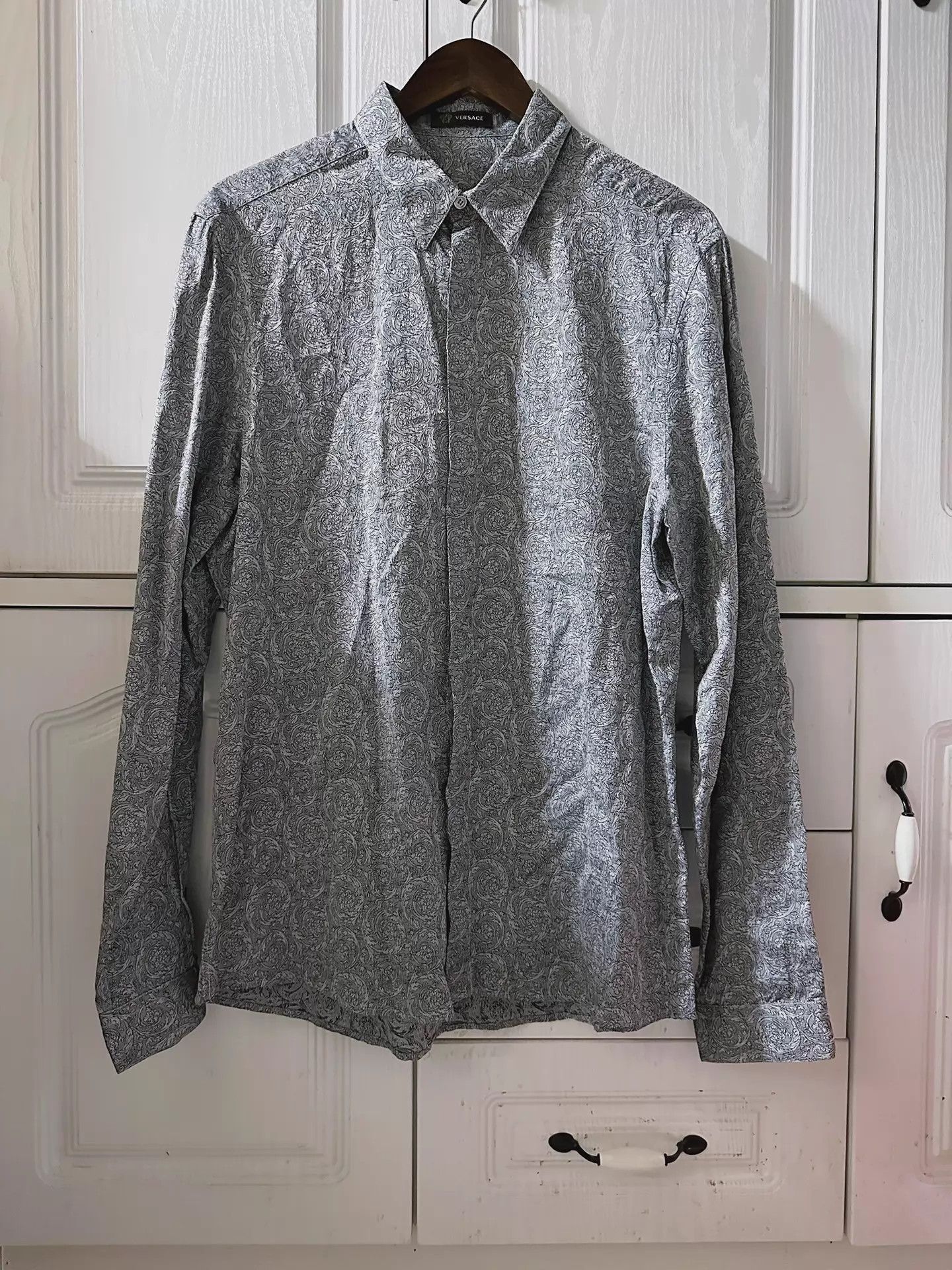 Versace Versace Limited Runway Embroidered Baroque Shirt 41L Size US L / EU 52-54 / 3 - 1 Thumbnail