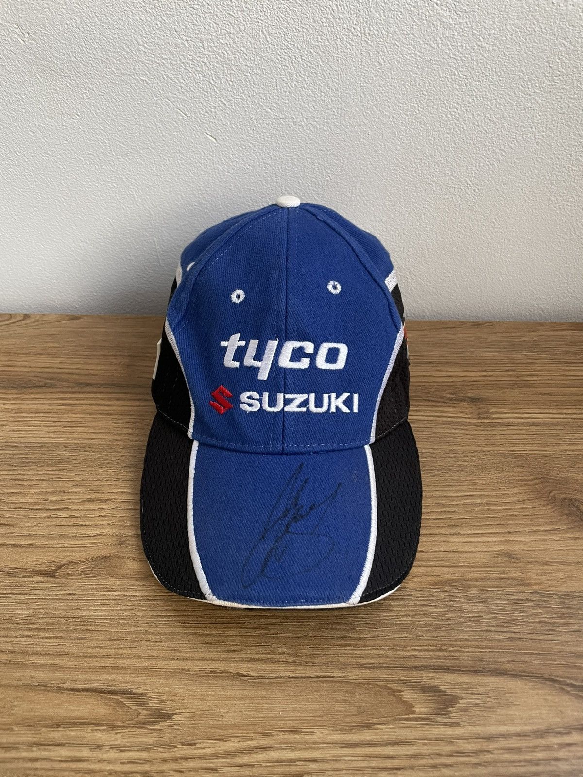 Formula 1 RARE Suzuki Tyco Signed Autograph F1 Formula One Hat Cap Size ONE SIZE - 3 Thumbnail
