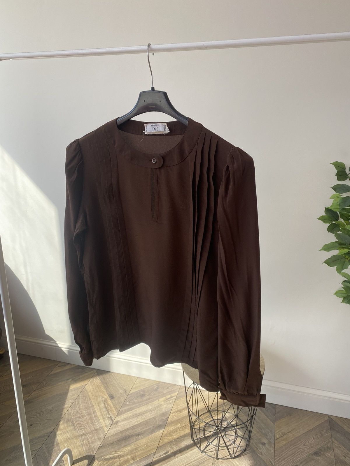 Valentino Vintage Valentino women's blouse Size M / US 6-8 / IT 42-44 - 3 Thumbnail