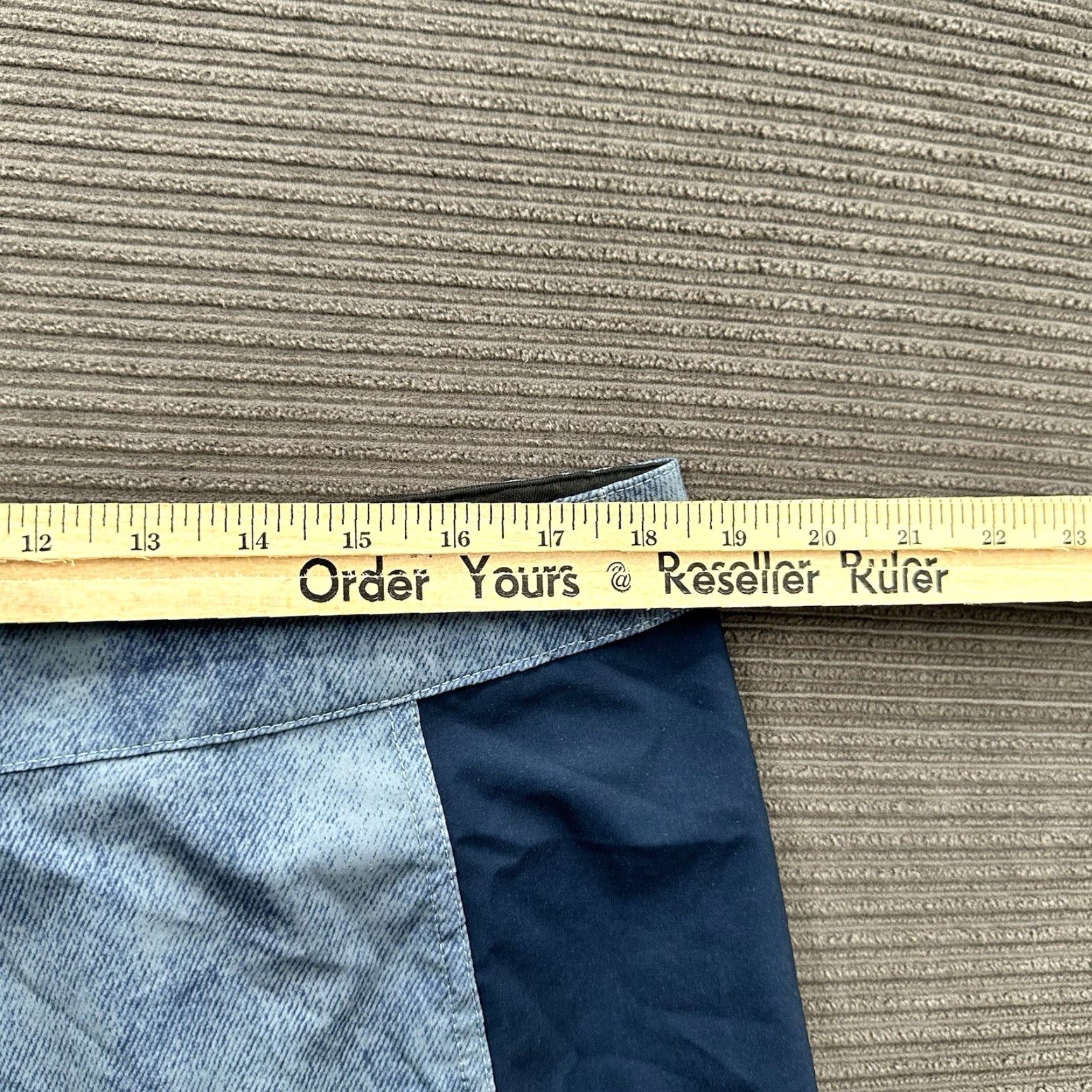 Vans VANS Board Shorts Men 36 Blue Mirage Polyester Beach Swimming Weekend Vacation Navy Multicolor 5-Pocket Zipper Logo Inseam 8 in Casual Summer Mens Size US 36 / EU 52 - 4 Thumbnail