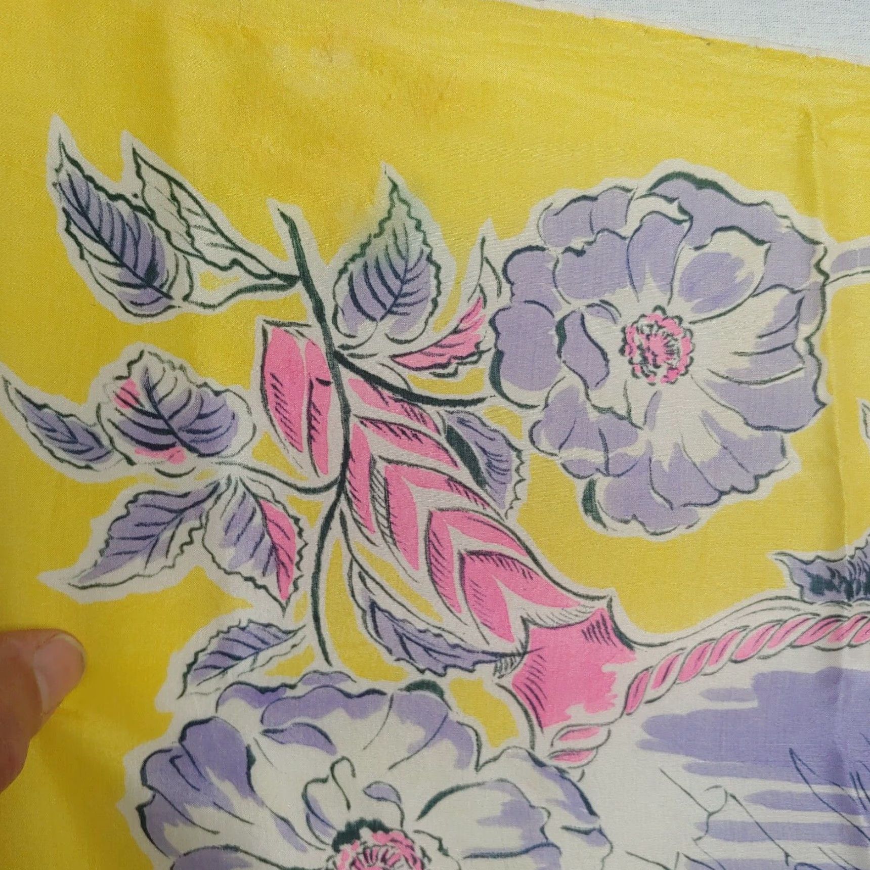 Vintage Vintage Women's Silk-Like Yellow Scarf Casual Accessory 35.5x33" Womens Size ONE SIZE - 3 Thumbnail