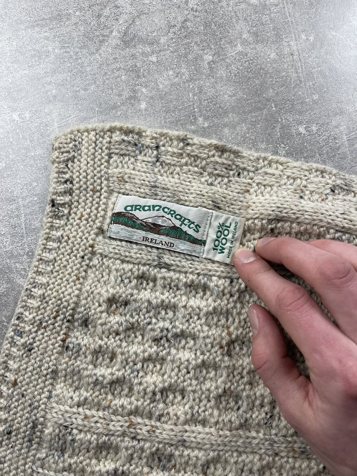 Aran Crafts Aran Crafts Traditional Irish Wool Cable Knit Scarf Oatmeal Size ONE SIZE - 6 Thumbnail