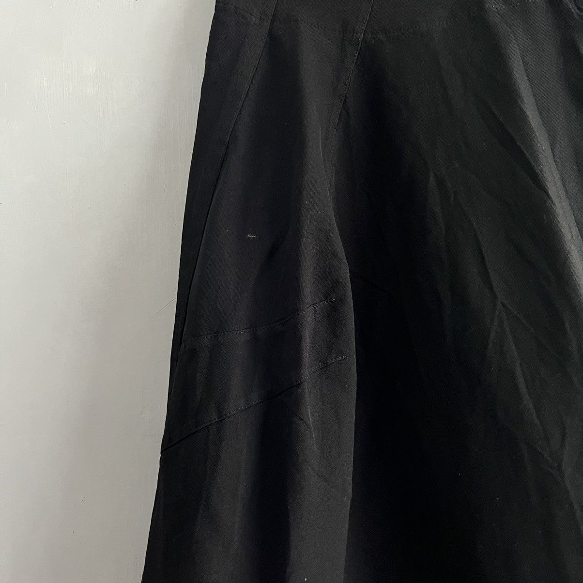 Comme des Garcons AD2009 Comme Des Garcons Asymetrical Midi Skirt Size 26" / US 2 / IT 38 - 3 Thumbnail