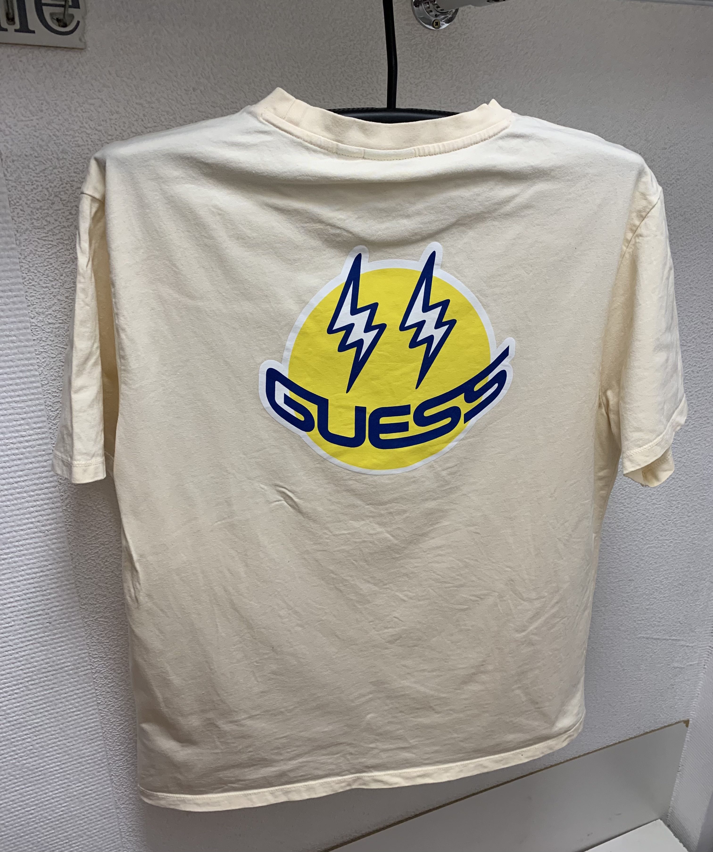 J balvin best sale guess shirt