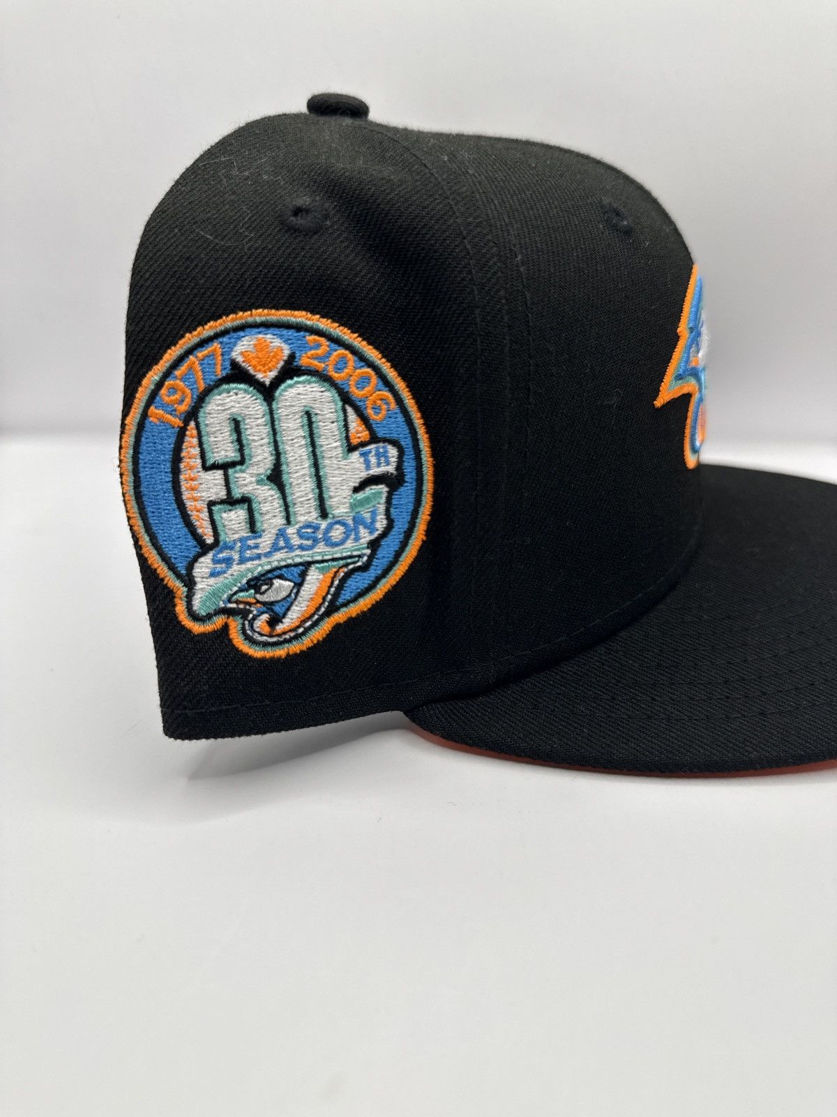 New Era Capsule hats “Halloween ” Jays size 7 1/8 Size ONE SIZE - 2 Thumbnail