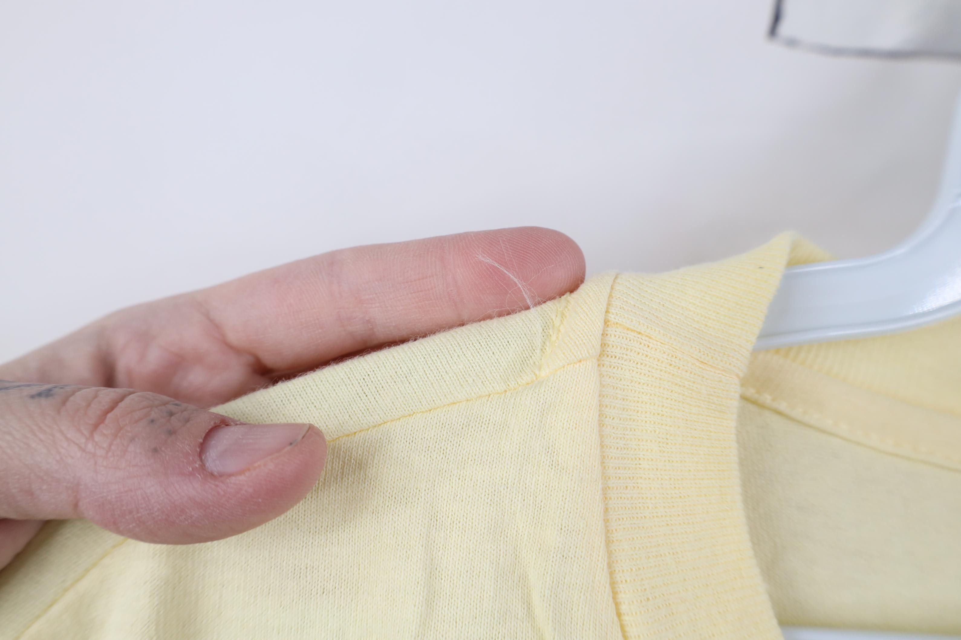 Hanes Vintage 90s Hanes Distressed Cotton Pocket T-Shirt Yellow Size US XXL / EU 58 / 5 - 8 Thumbnail