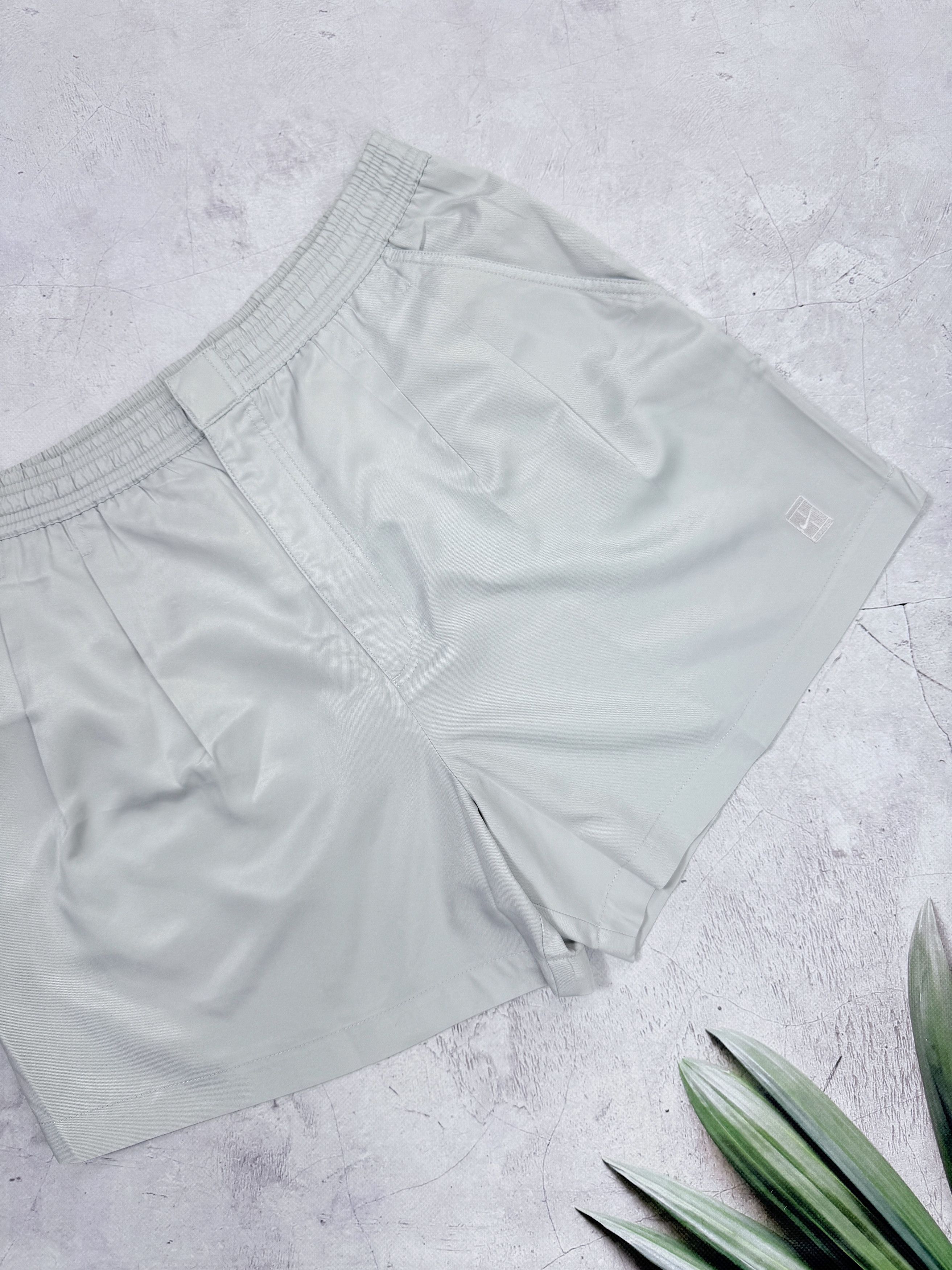 Nike × Vintage Vintage Nike Challenge Court Tennis Shorts Size US 36 / EU 52 - 4 Thumbnail