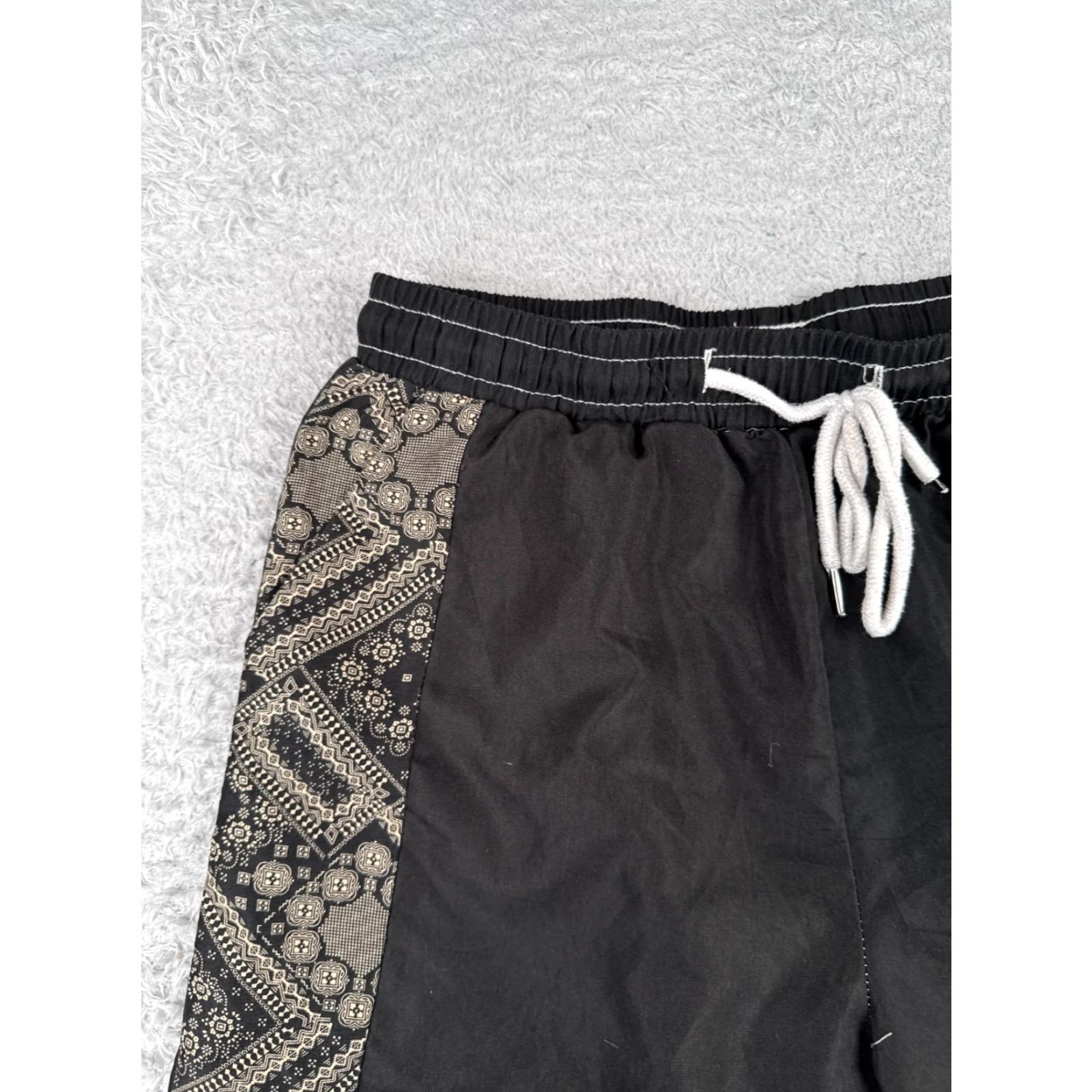 Vintage VINTAGE Unbranded Swim Trunks Mens Medium Black Pattern Solid 100% Polyester Beach Pool Lined Drawstring Size US 31 - 4 Thumbnail