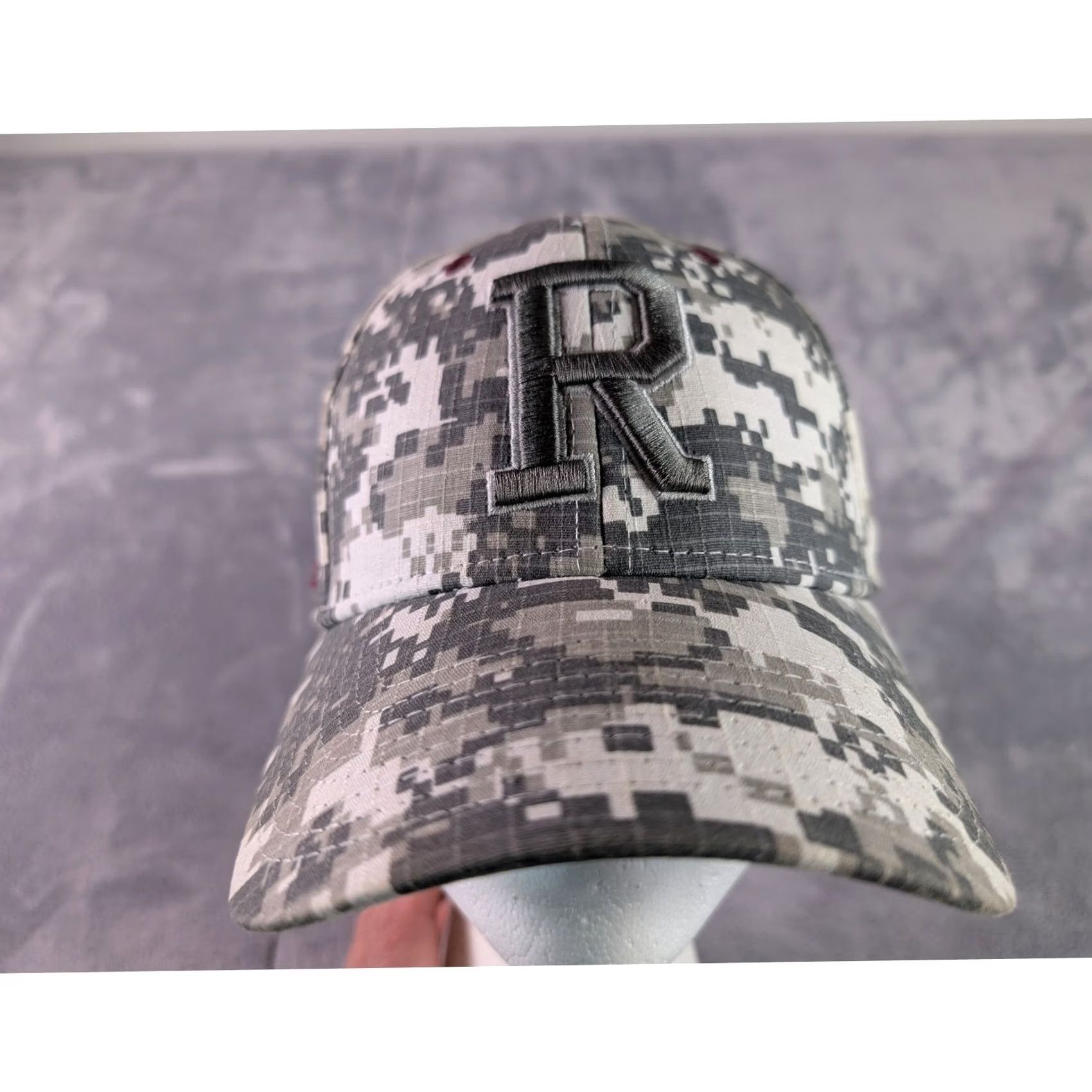 Vintage The Game PRO Bulldogs Hat Mens M Digital Camo A-Flex Stretch Fit Cap Grey Size ONE SIZE - 2 Thumbnail