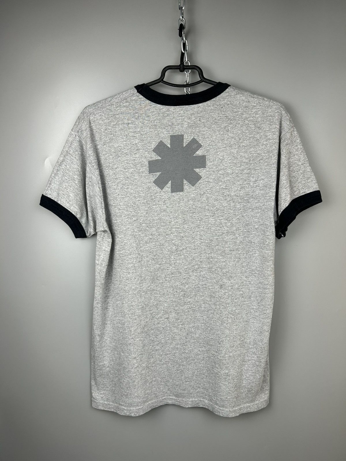 Band Tees VINTAGE RED HOT CHILI PEPPERS STADIUM ARCADIUM TEE Size US M / EU 48-50 / 2 - 10 Thumbnail